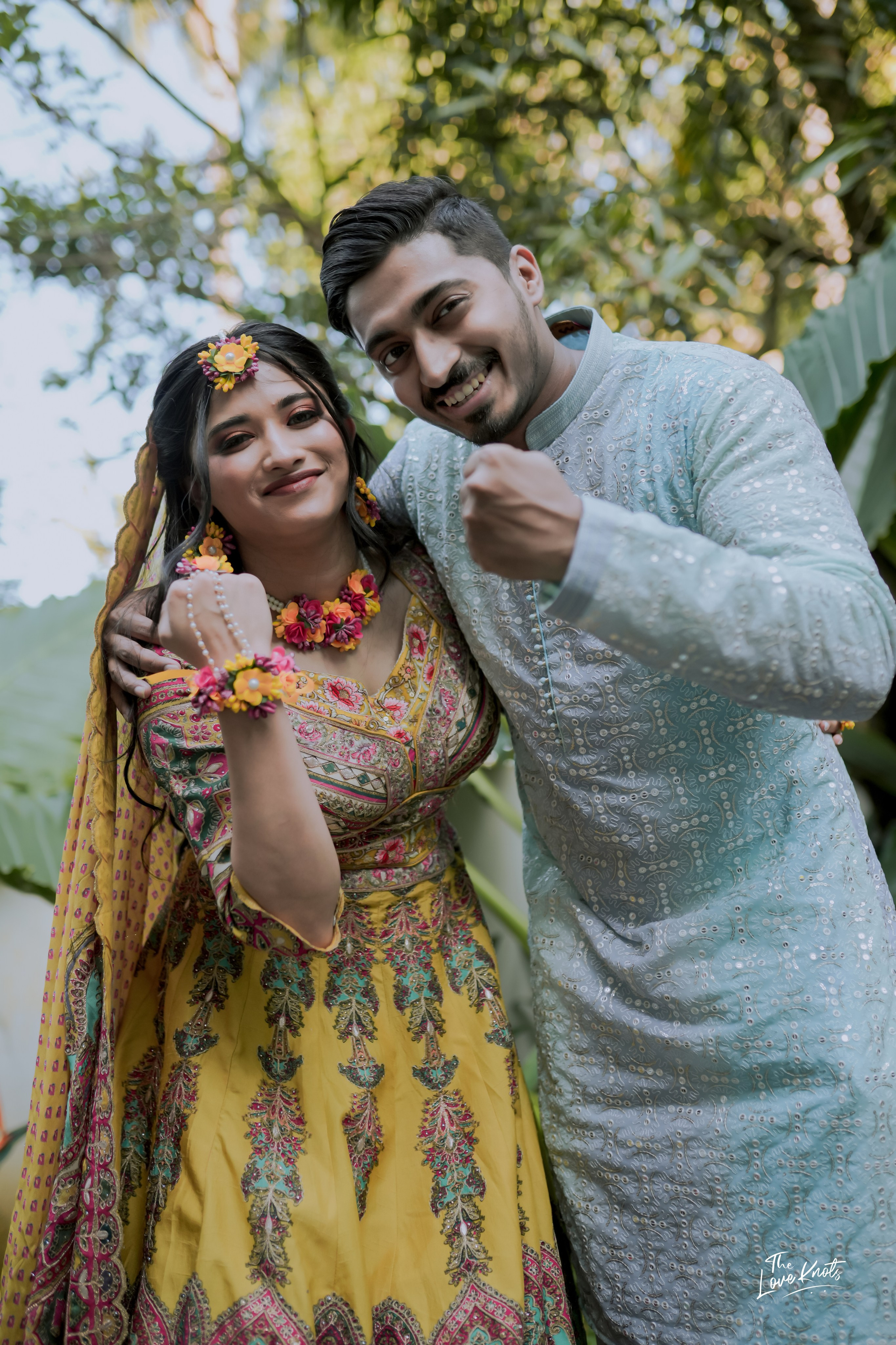 SHAHANA. Theloveknots