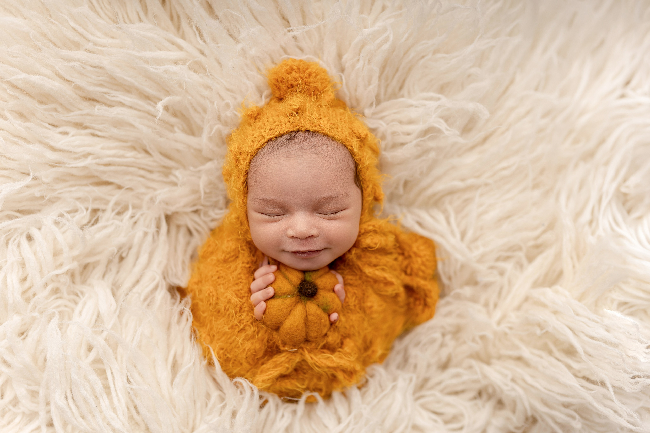 Esu Aleksandra naujagimių ir kudikių fotografė iš Vilniaus