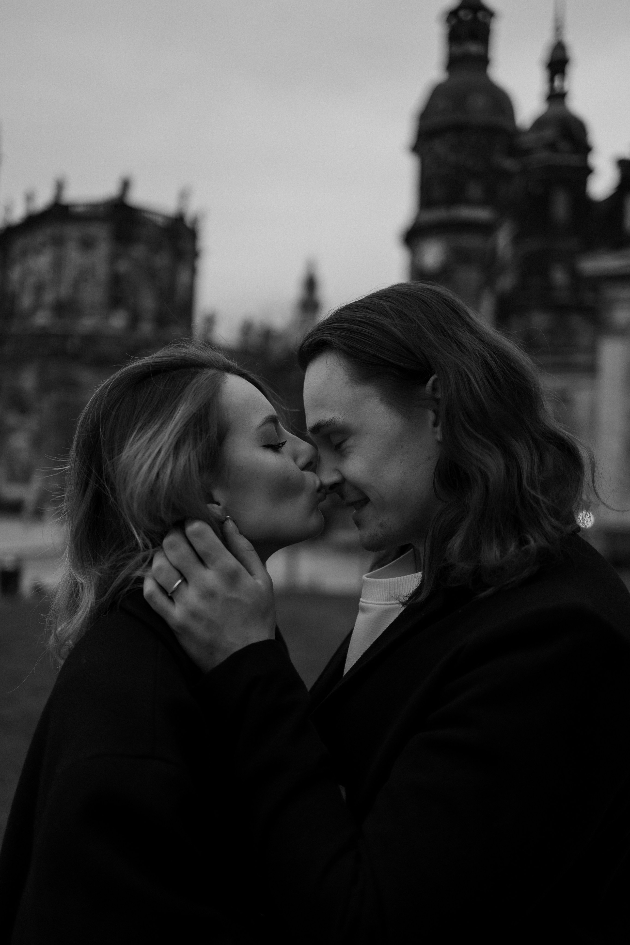 Black&White Love Story in Dresden. Emotional&Cinematic Couple Photography by Kristina Kozheltsova. Kristina Kozheltsova- Soulful Portrait&Lifestyle&Love Story Photographer in Leipzig, Germany