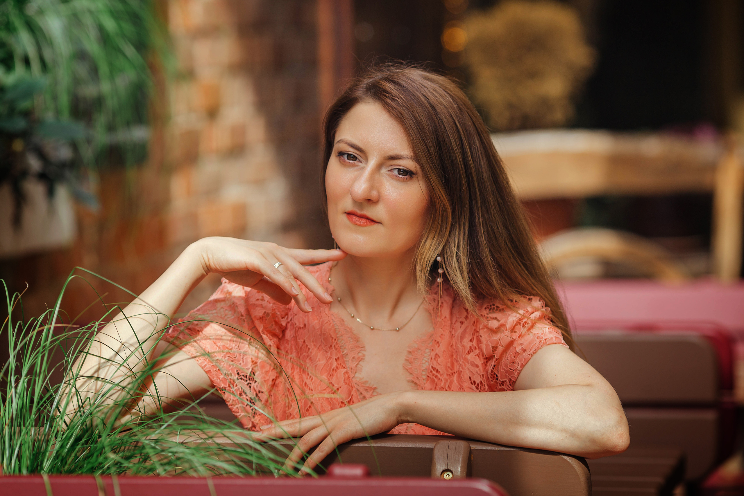 Walk in old town in Vilnius. Family photographer in Vilnuis Svetlana Naumova