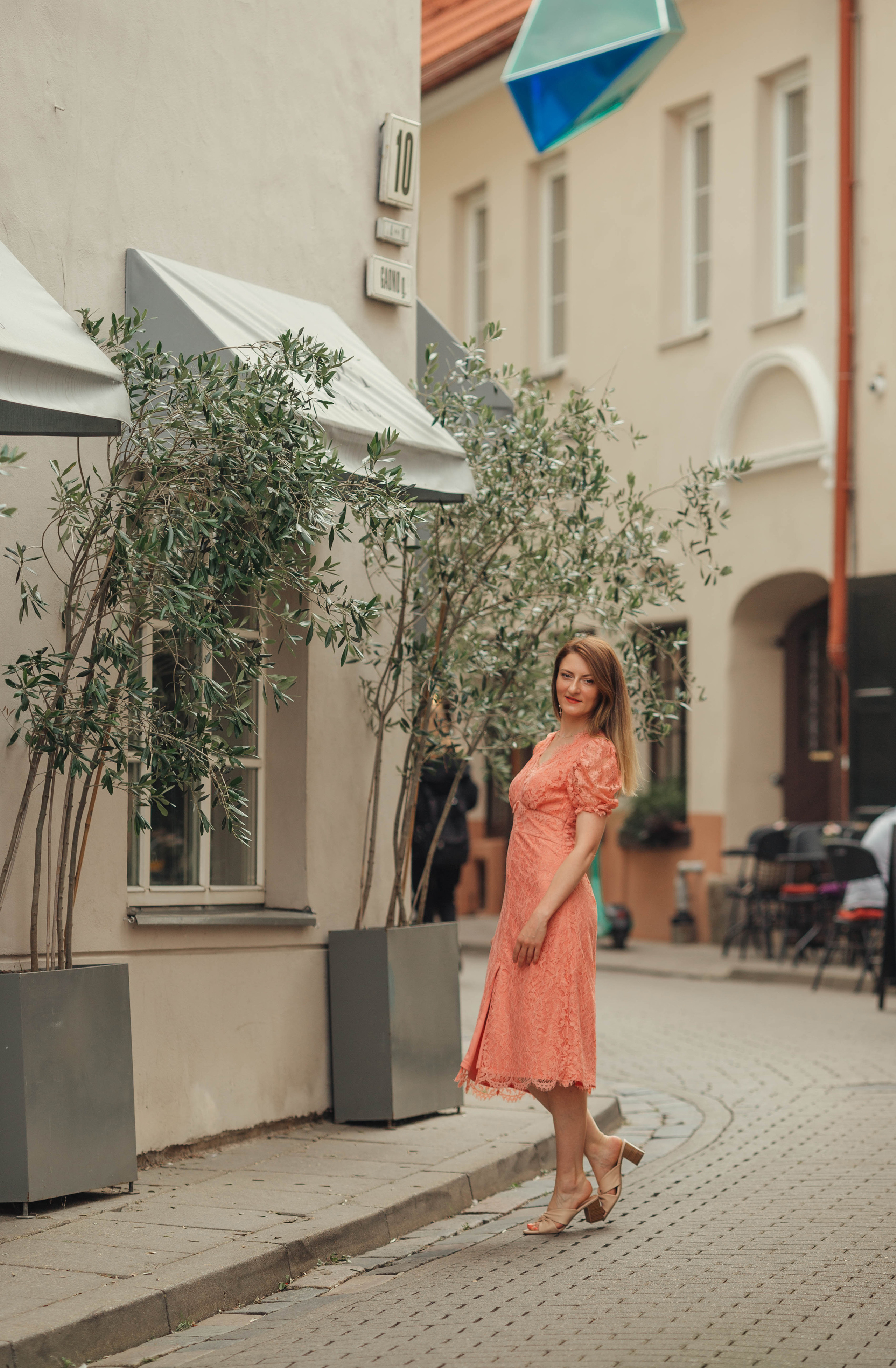 Walk in old town in Vilnius. Family photographer in Vilnuis Svetlana Naumova