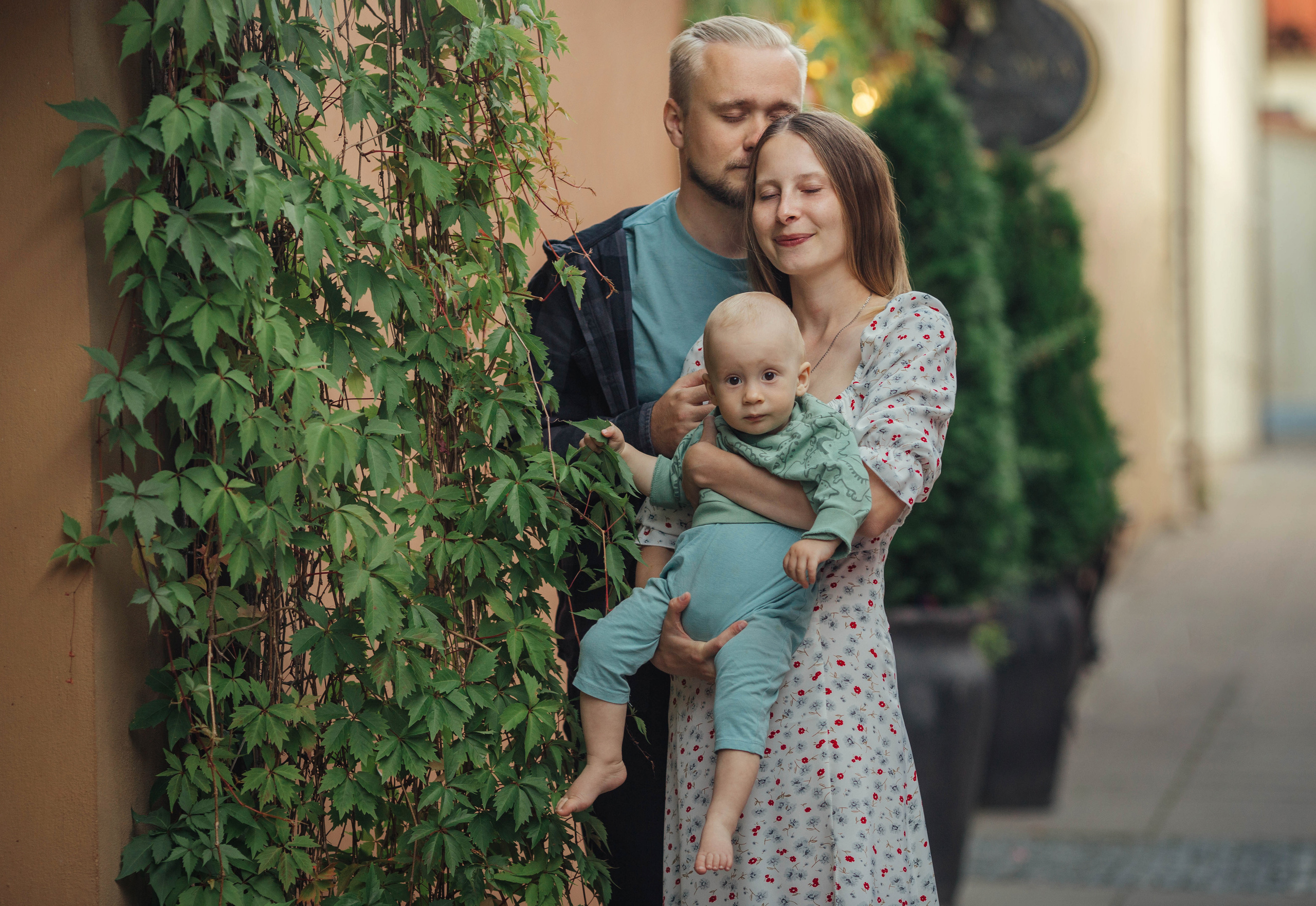 Alena, Oleg and Yaroslav. Family photographer in Vilnuis Svetlana Naumova