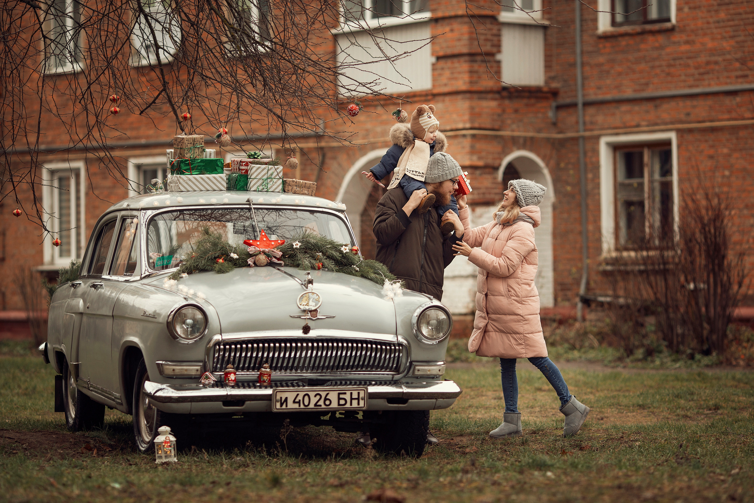 Veronica and her family. Family photographer in Vilnuis Svetlana Naumova