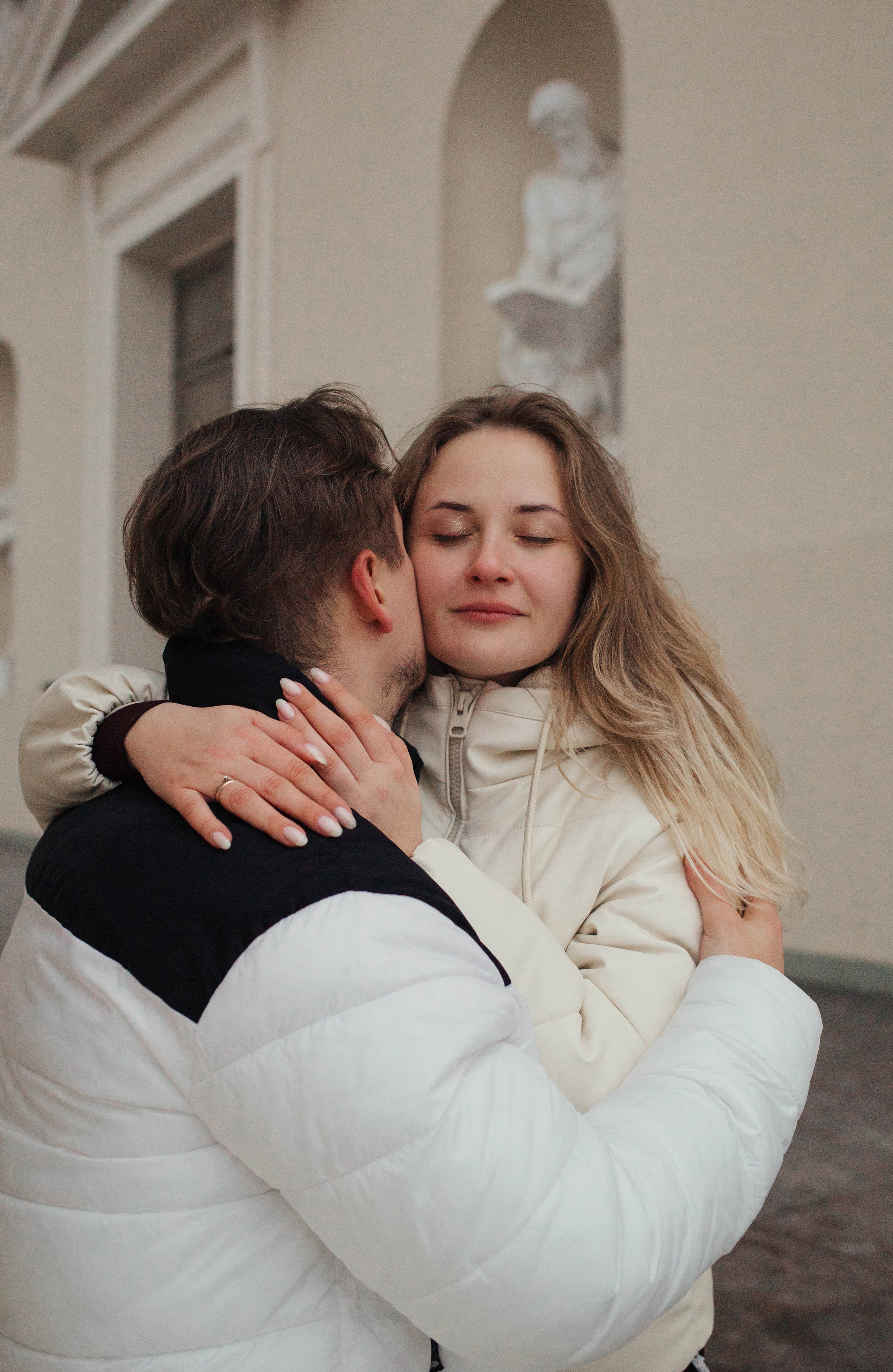 Катя и Паша. Прогулка в старом городе в Вильнюсе. Семейный и детский фотограф в Вильнюсе Светлана Наумова