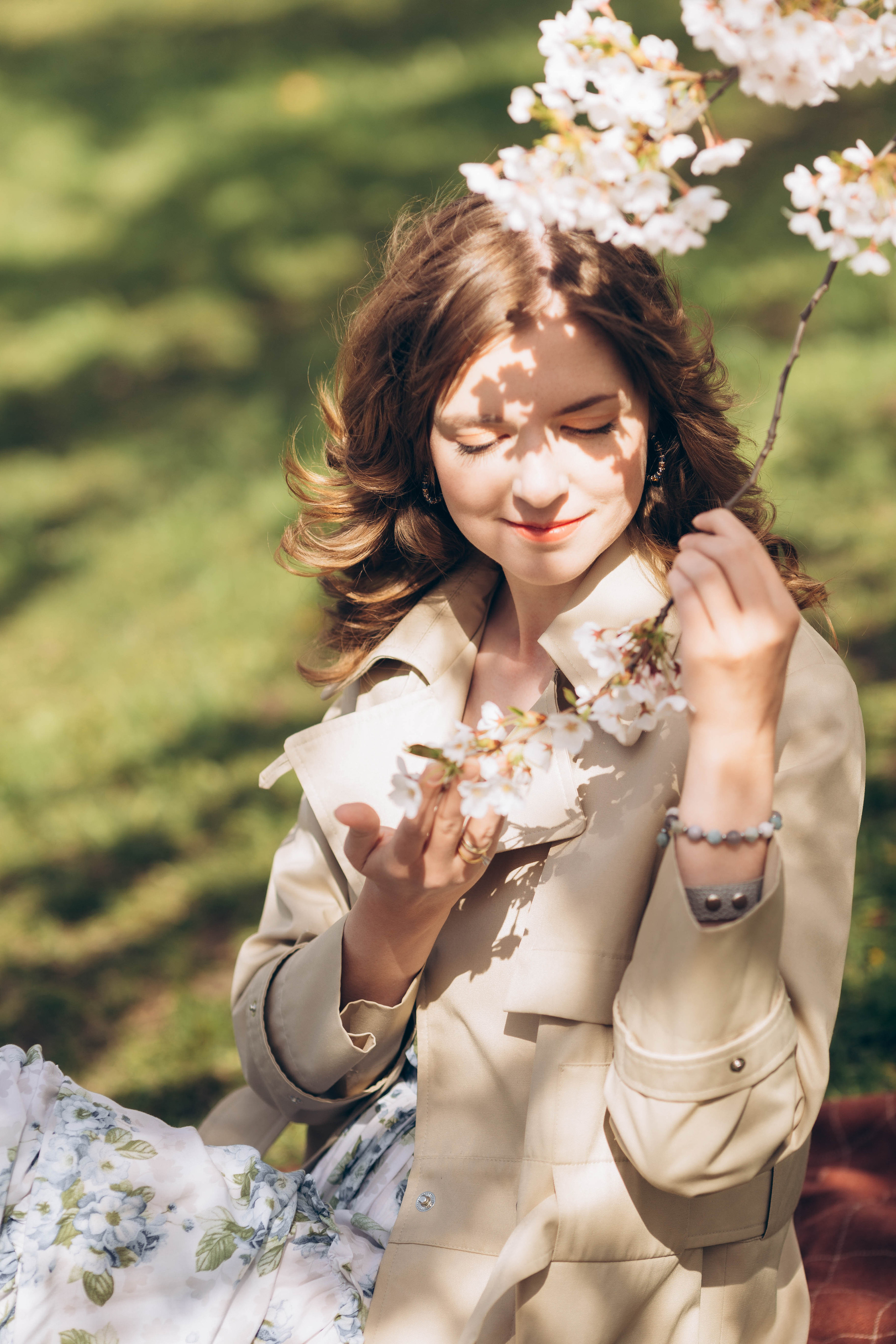 Darina in Sakura. Family photographer in Vilnuis Svetlana Naumova