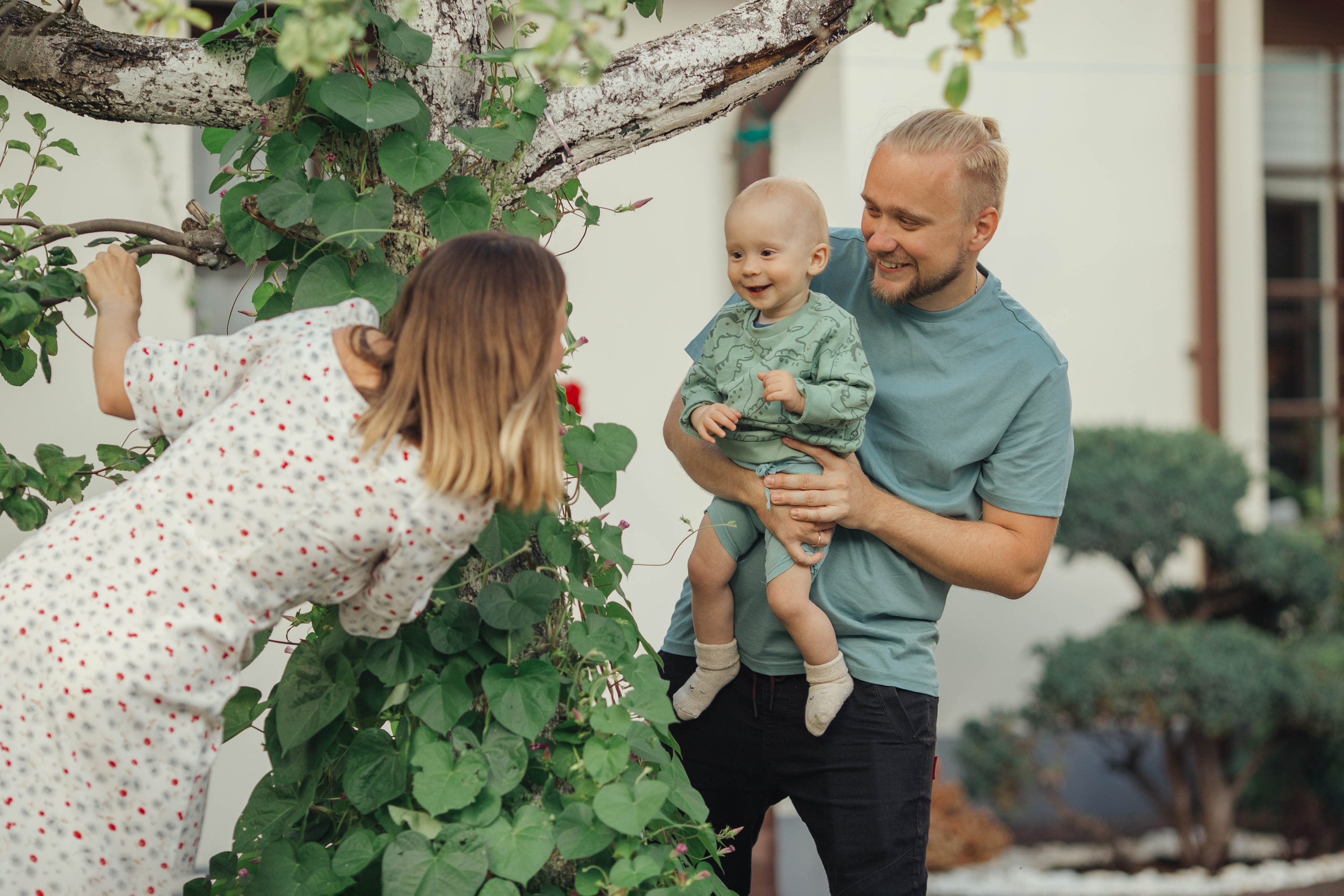 Alena, Oleg and Yaroslav. Family photographer in Vilnuis Svetlana Naumova
