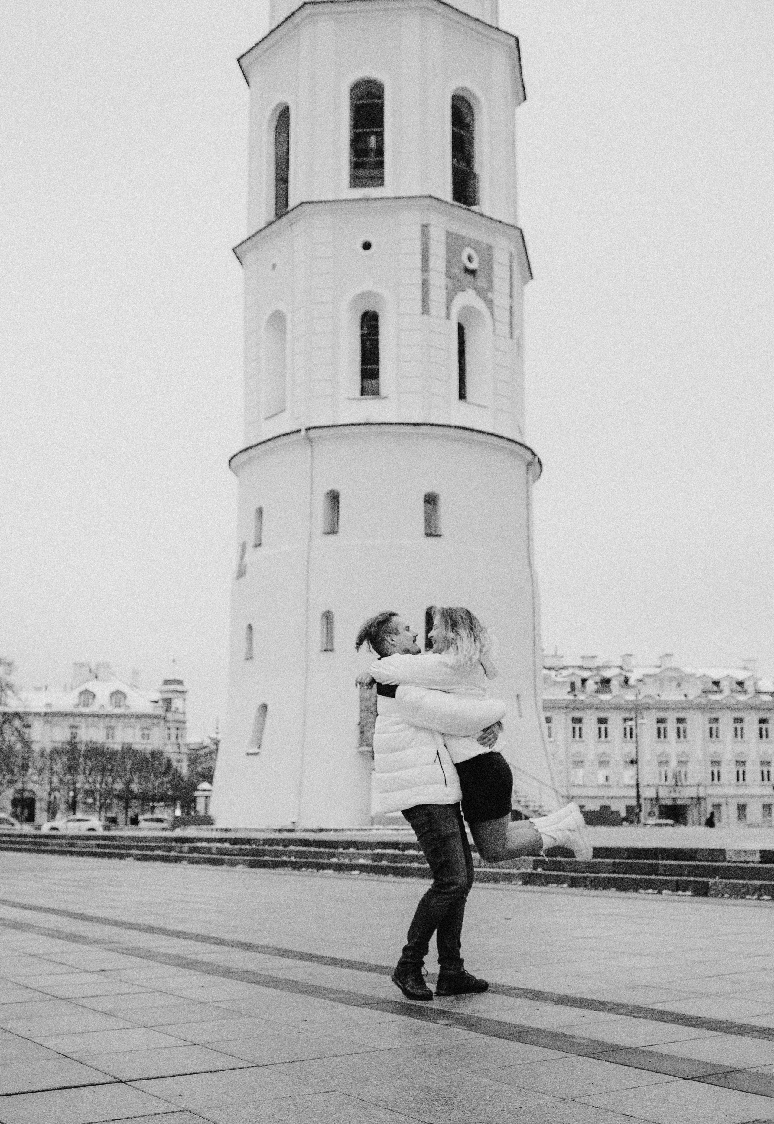 Катя и Паша. Прогулка в старом городе в Вильнюсе. Семейный и детский фотограф в Вильнюсе Светлана Наумова