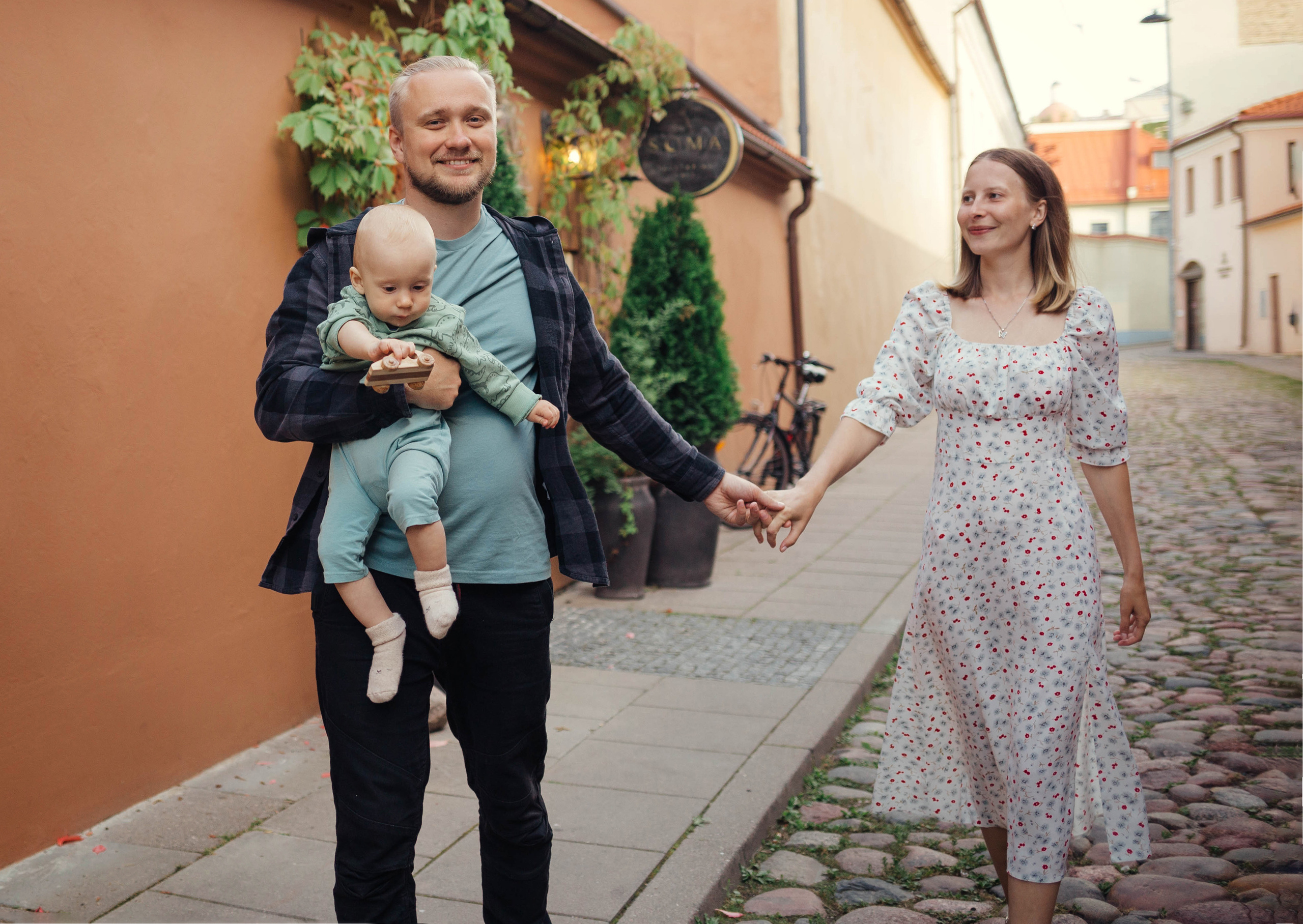 Alena, Oleg and Yaroslav. Family photographer in Vilnuis Svetlana Naumova