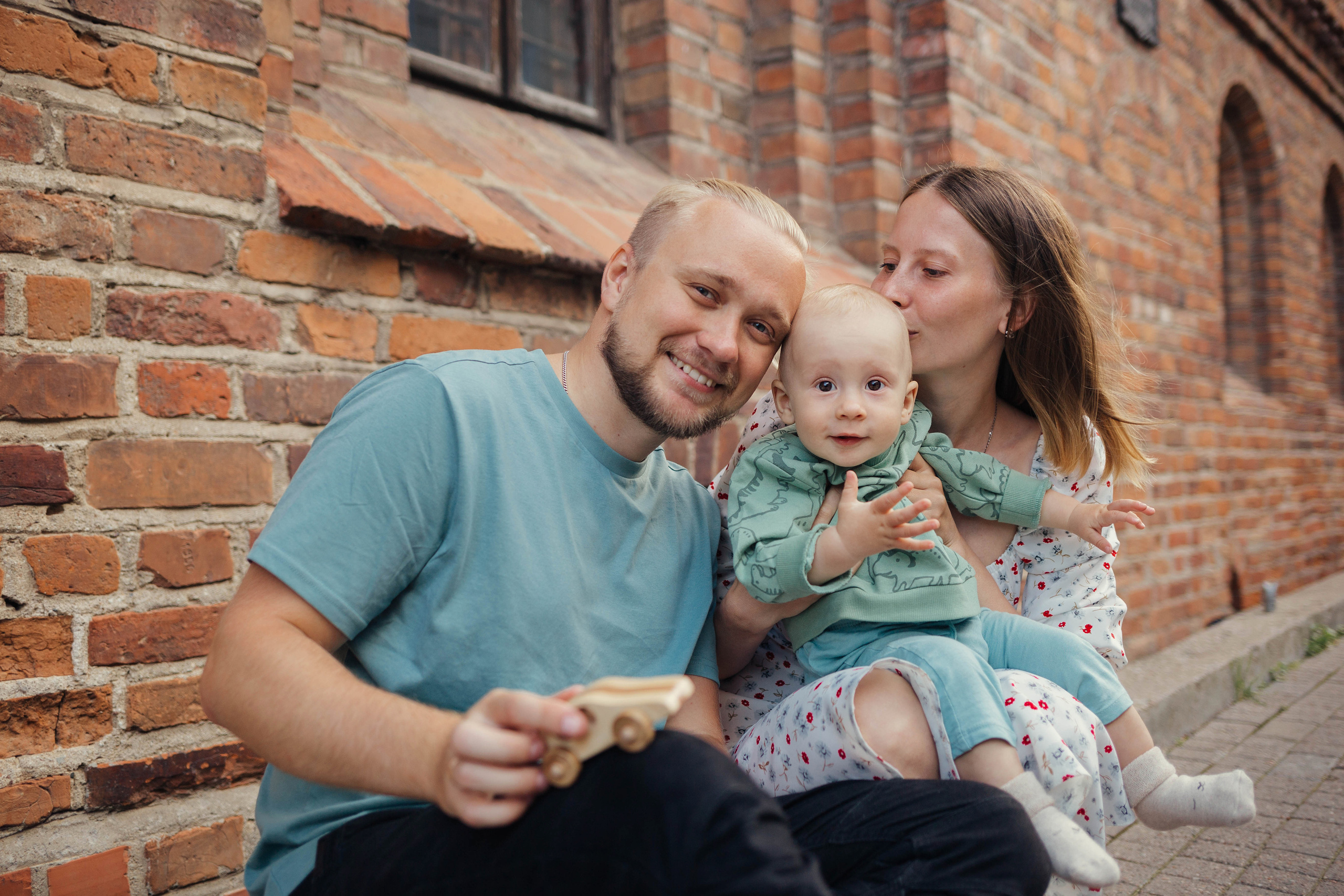 Alena, Oleg and Yaroslav. Family photographer in Vilnuis Svetlana Naumova