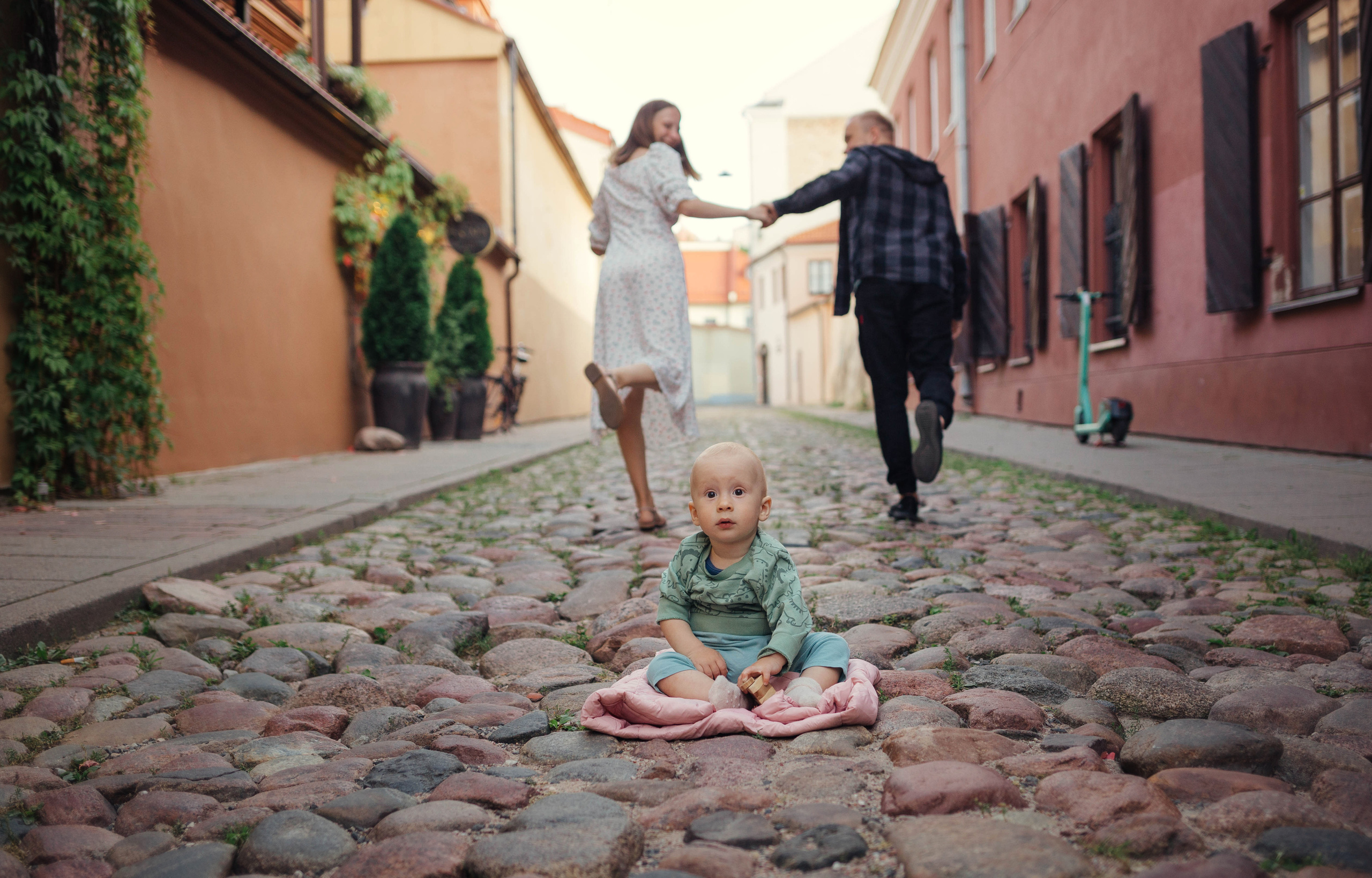Alena, Oleg and Yaroslav. Family photographer in Vilnuis Svetlana Naumova