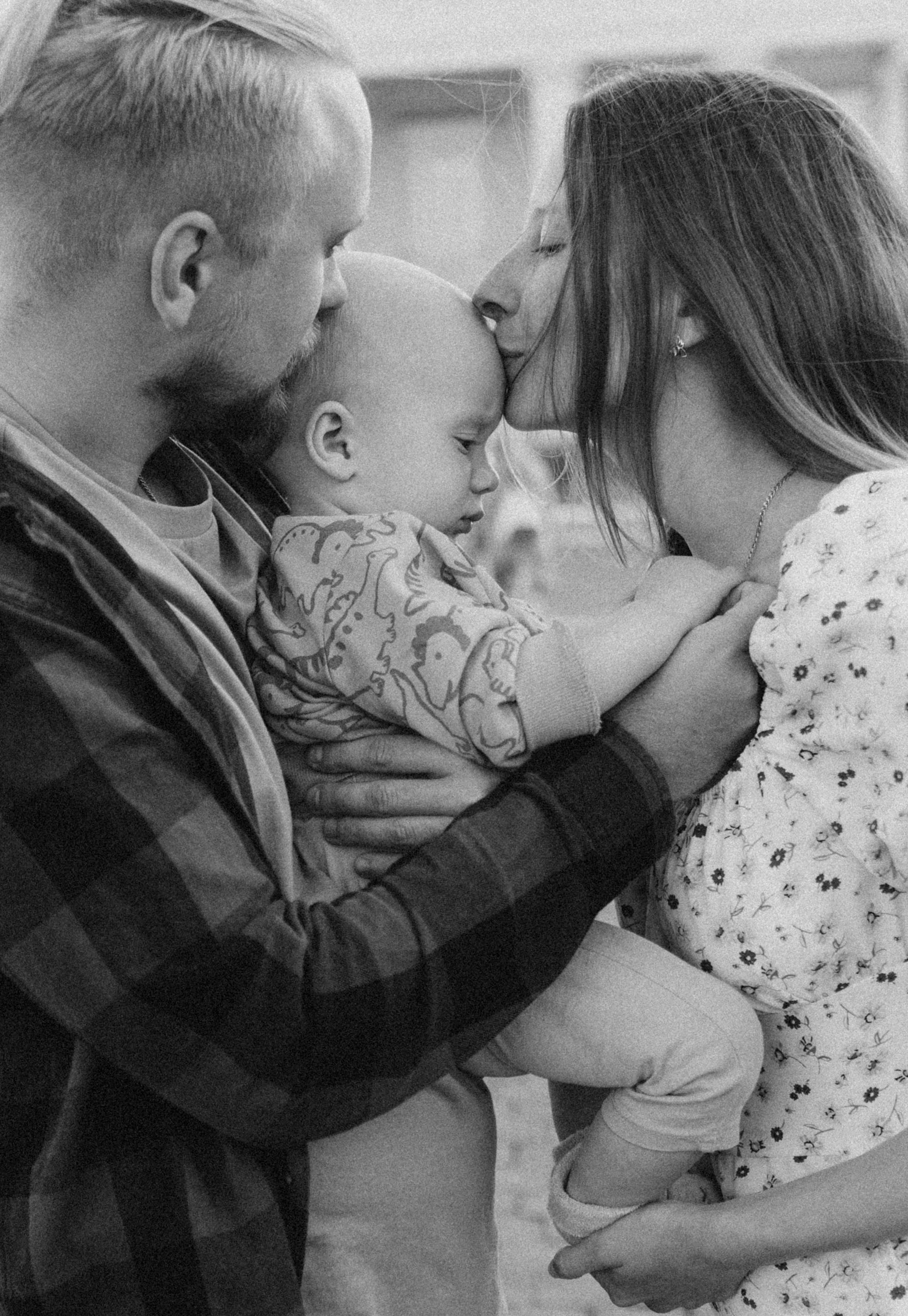 Alena, Oleg and Yaroslav. Family photographer in Vilnuis Svetlana Naumova