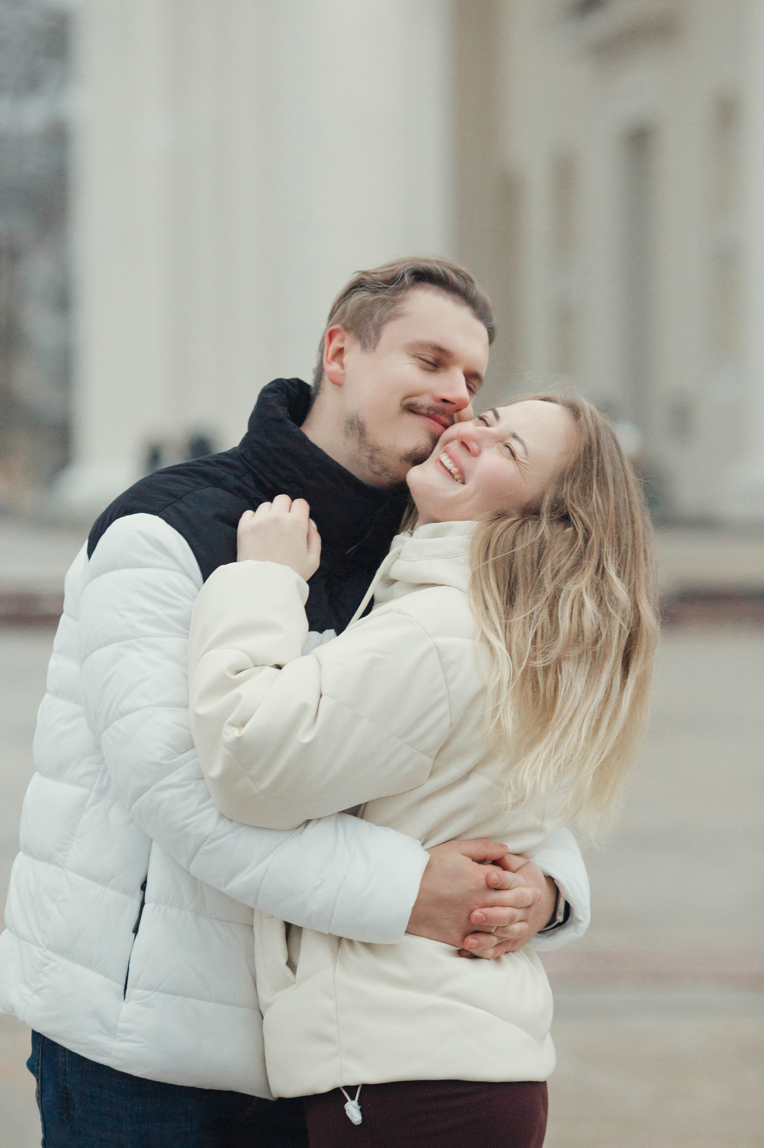 Катя и Паша. Прогулка в старом городе в Вильнюсе. Семейный и детский фотограф в Вильнюсе Светлана Наумова