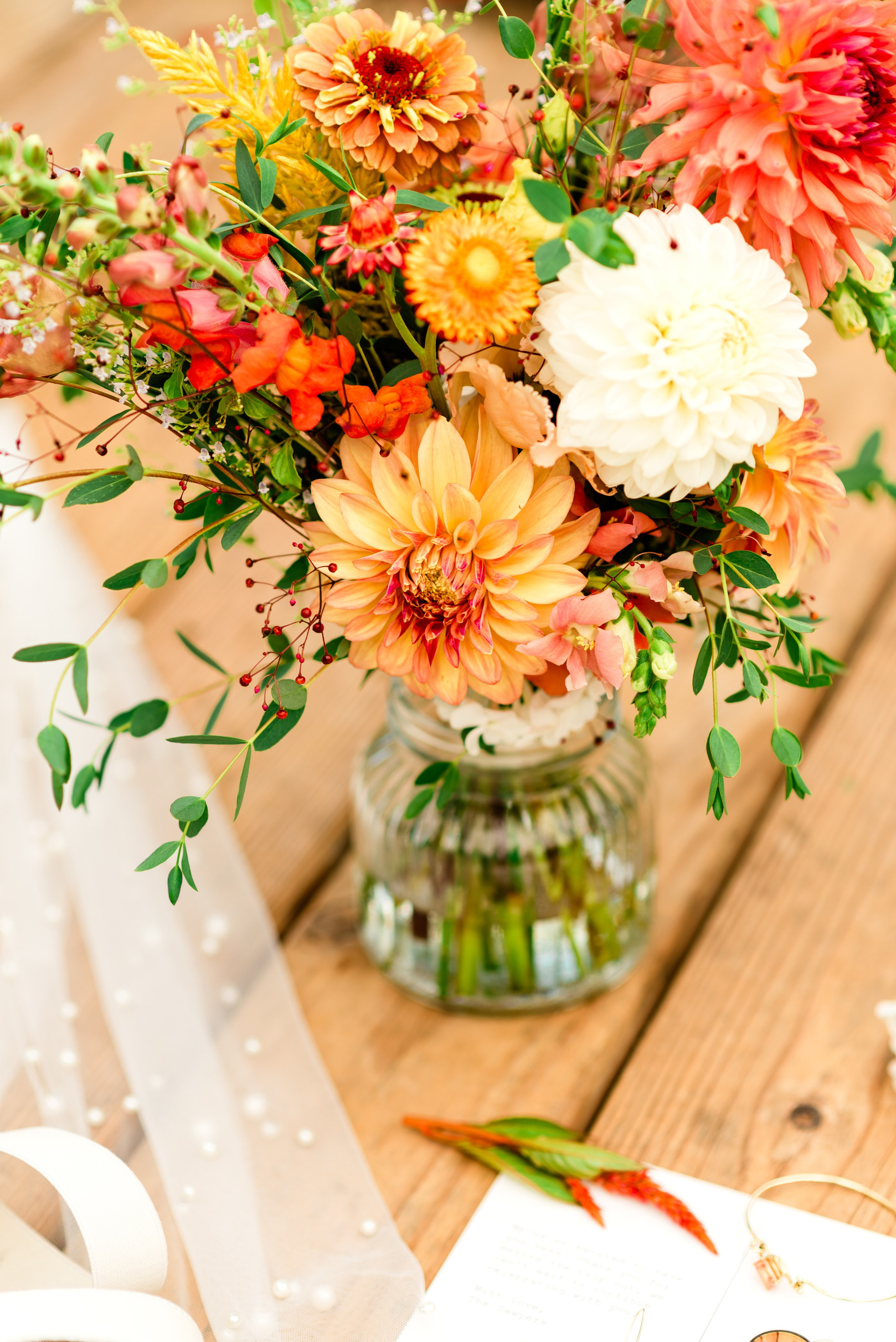 Vibrant Outdoor Wedding at Of The Land Events | Battle Creek Wedding Photographer. Alexandria Danielle Photography | Fort Wayne & Indianapolis Wedding Photographer