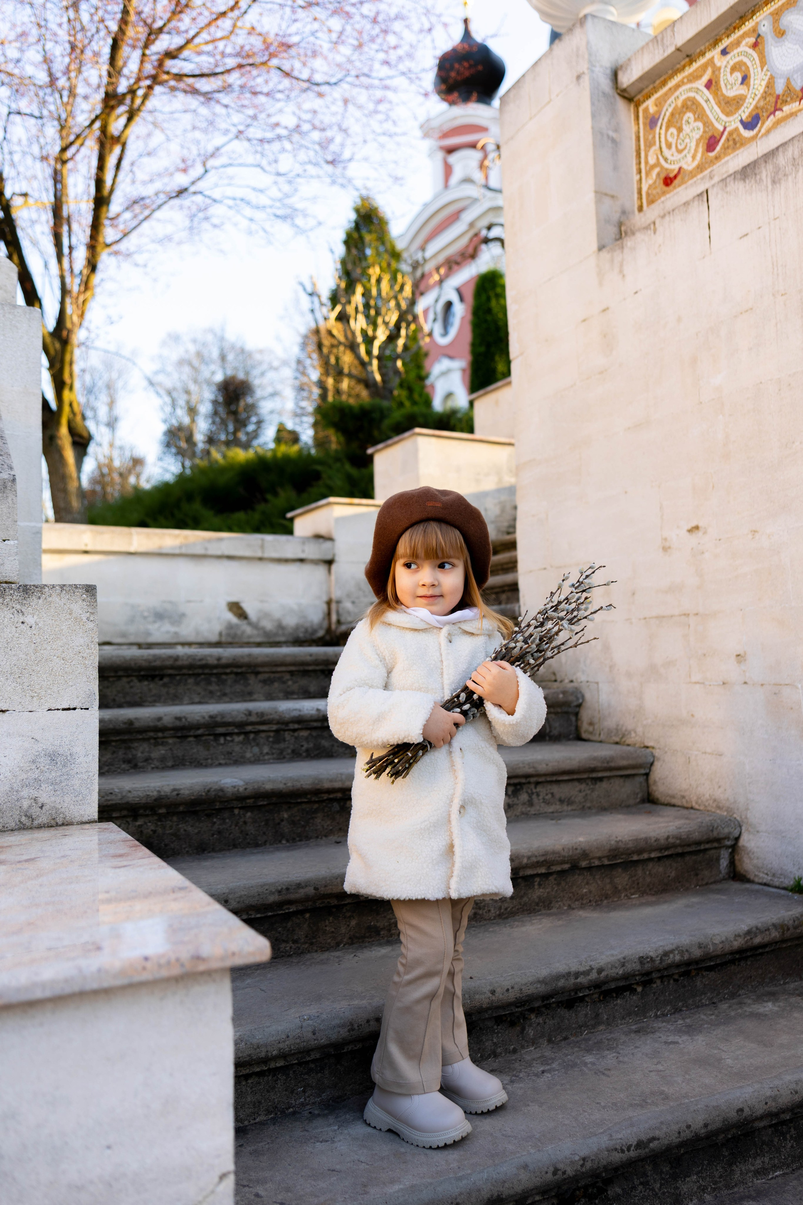 Фотосессия ребенка в вербное воскресенье. Семейный фотограф в Кишиневе, Молдова Врабий Ольга