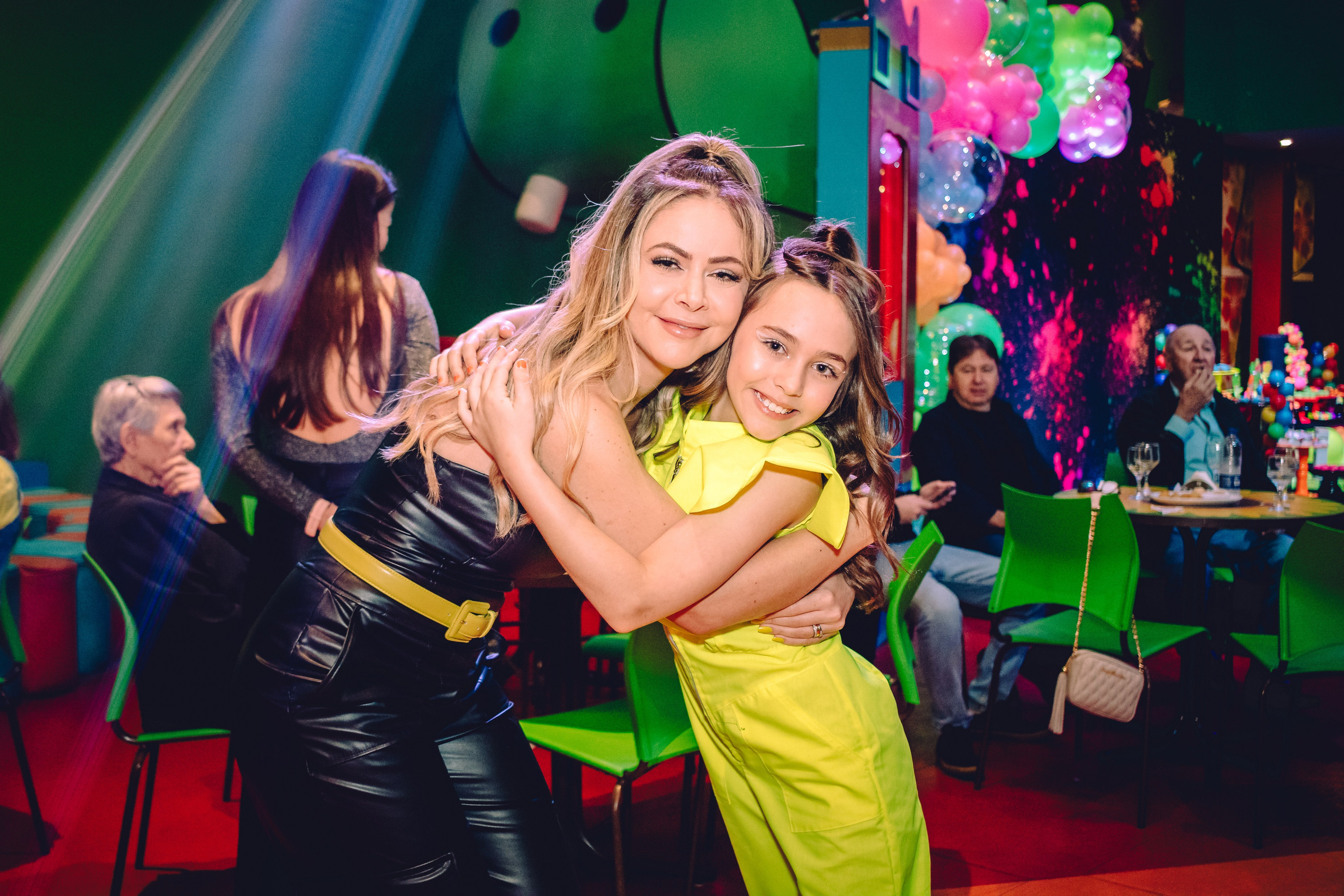 Helena — Aniversário 10 anos. Principal