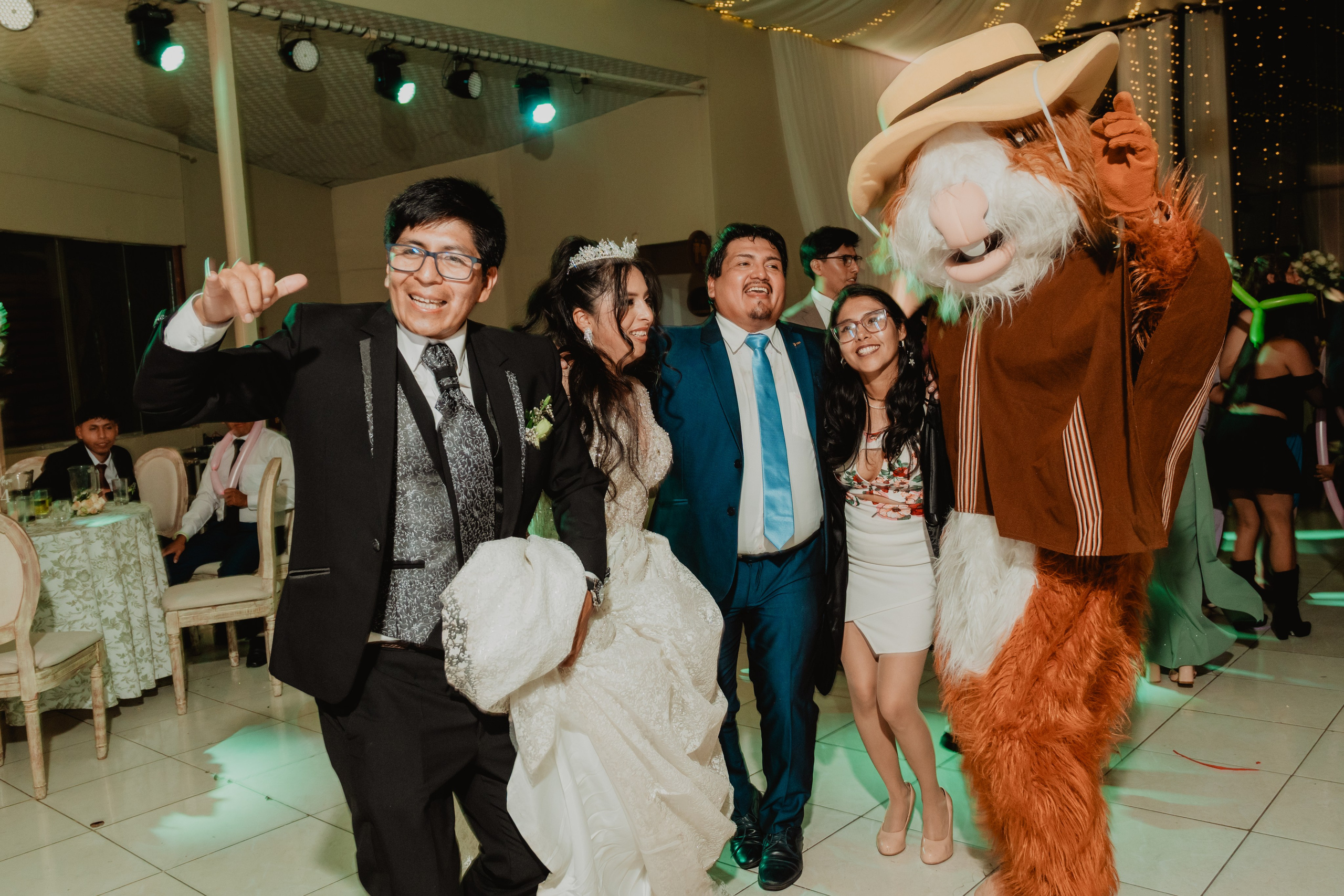FERNANDO + MARIBEL | BODA RELIGIOSA. Studio KVTA | Fotografía y Video de Bodas en Arequipa