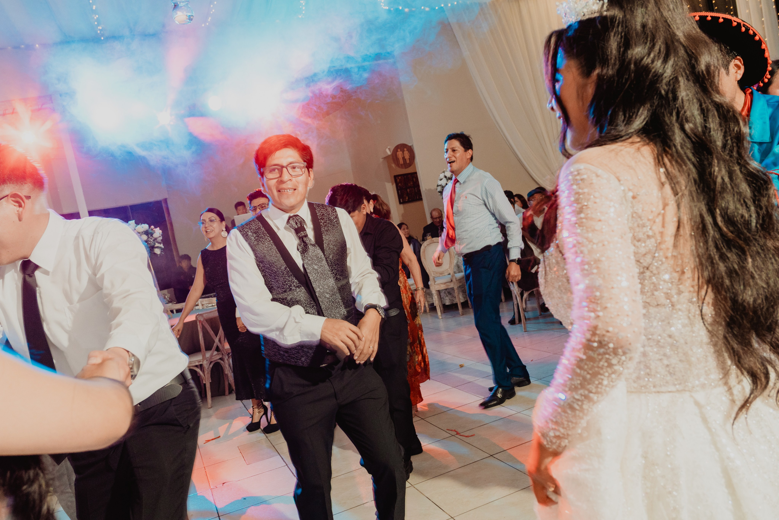 FERNANDO + MARIBEL | BODA RELIGIOSA. Studio KVTA | Fotografía y Video de Bodas en Arequipa