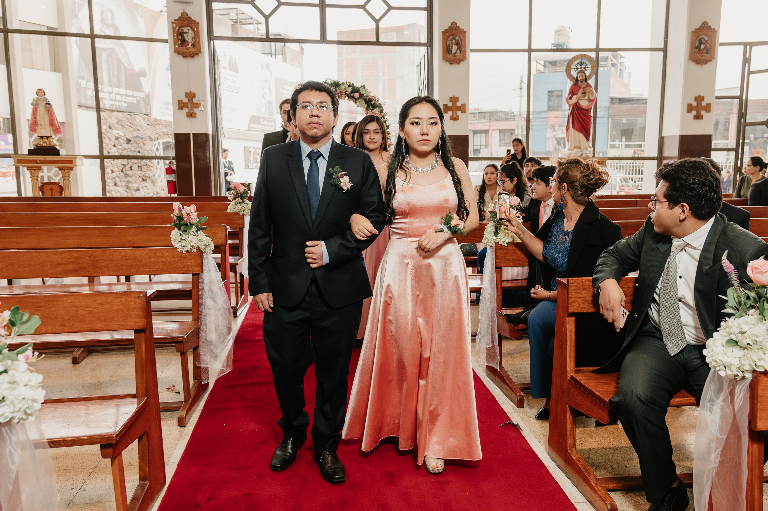 ALEJANDRA + RODRIGO BODA RELIGIOSA. Studio KVTA | Fotografía y Video de Bodas en Arequipa