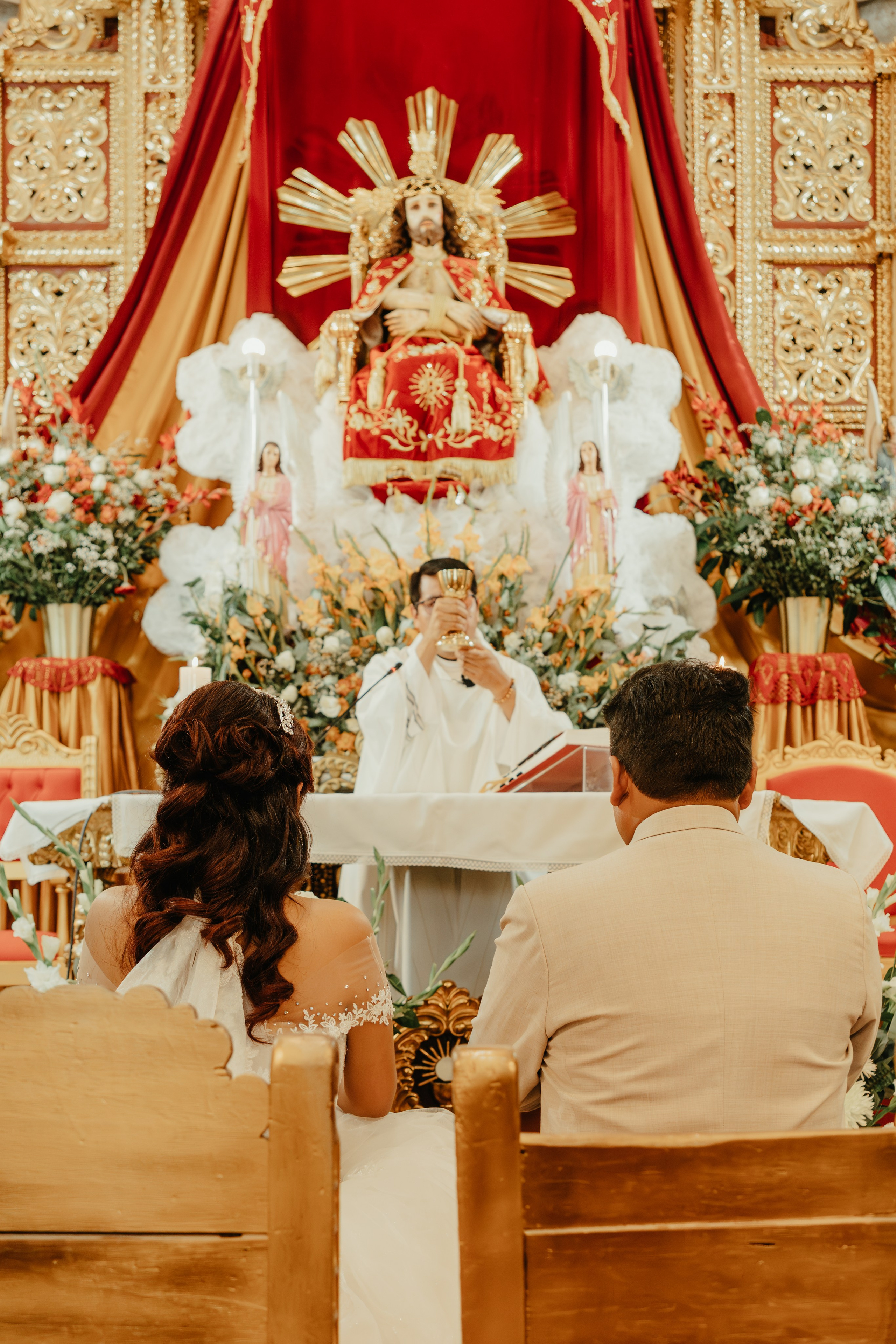 VANESSA + FRANKLIN BODA RELIGIOSA. Studio KVTA | Fotografía y Video de Bodas en Arequipa
