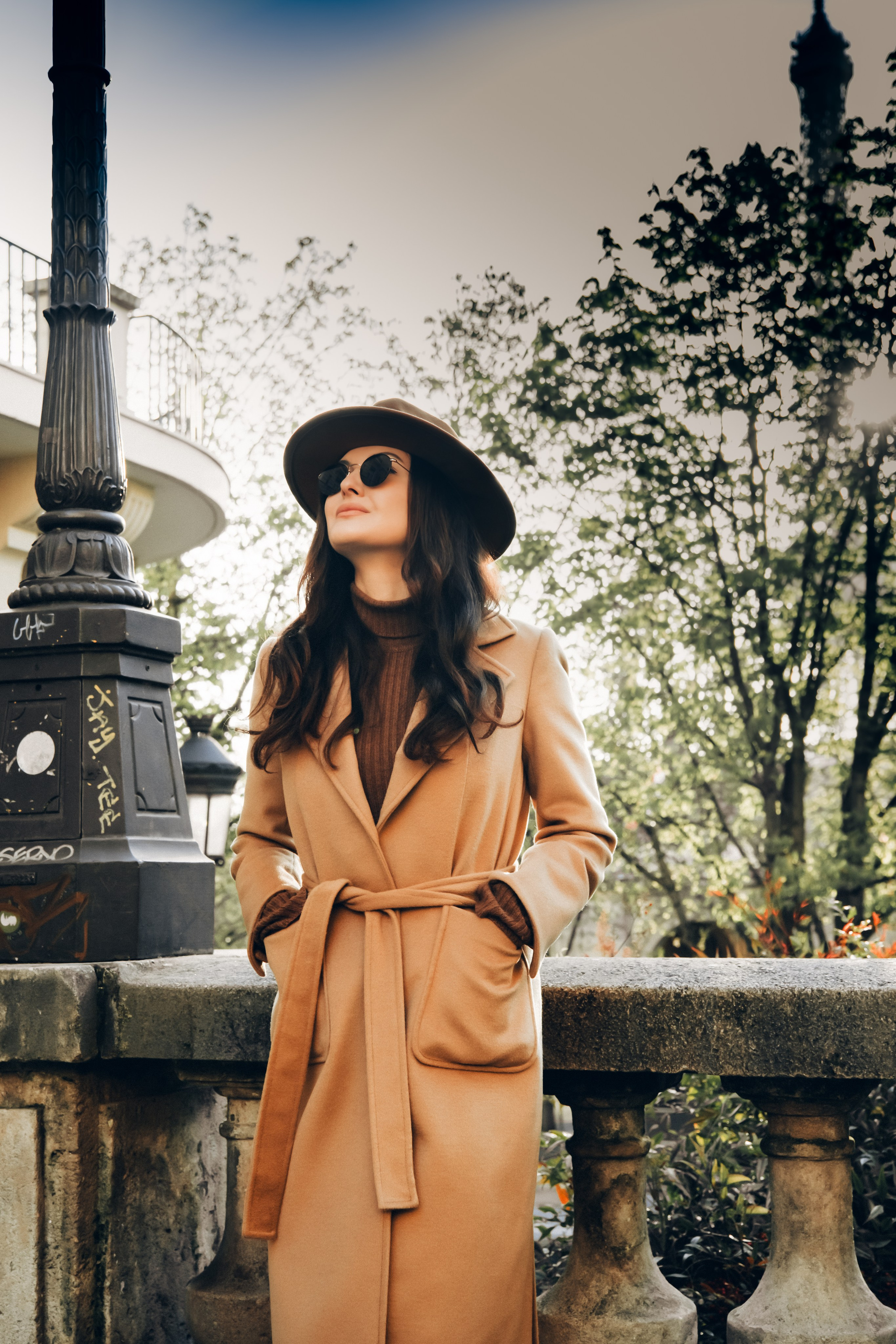 Katerina: Eiffel Tour & terrace in Paris. Photographer in Paris Marina Chaput