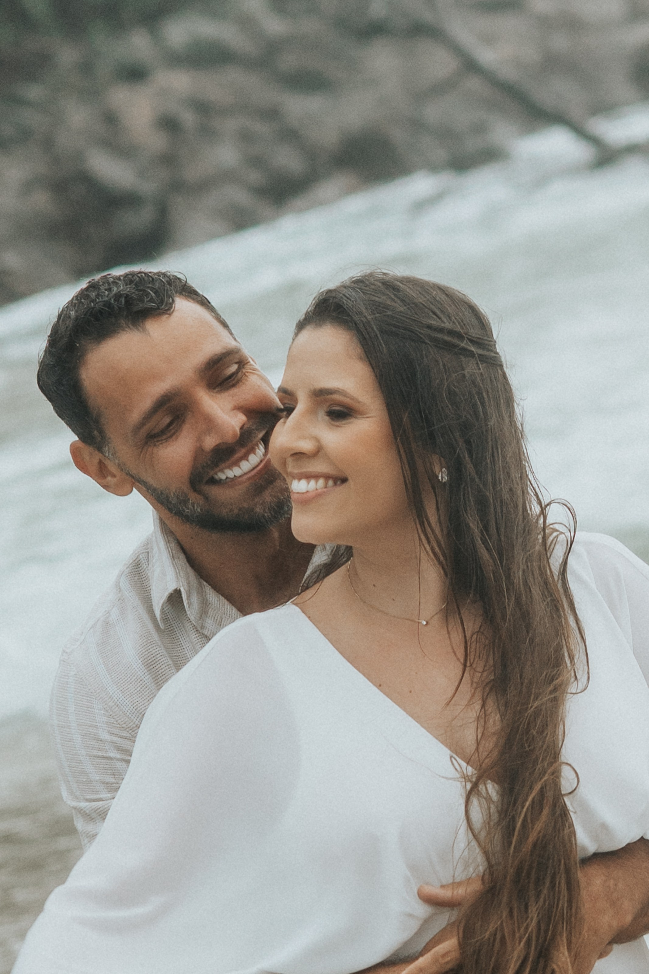 Pré Wedding — Bianca e Maik (Praia Maresias). Fotógrafo de casamento e Filmmaker de casamento