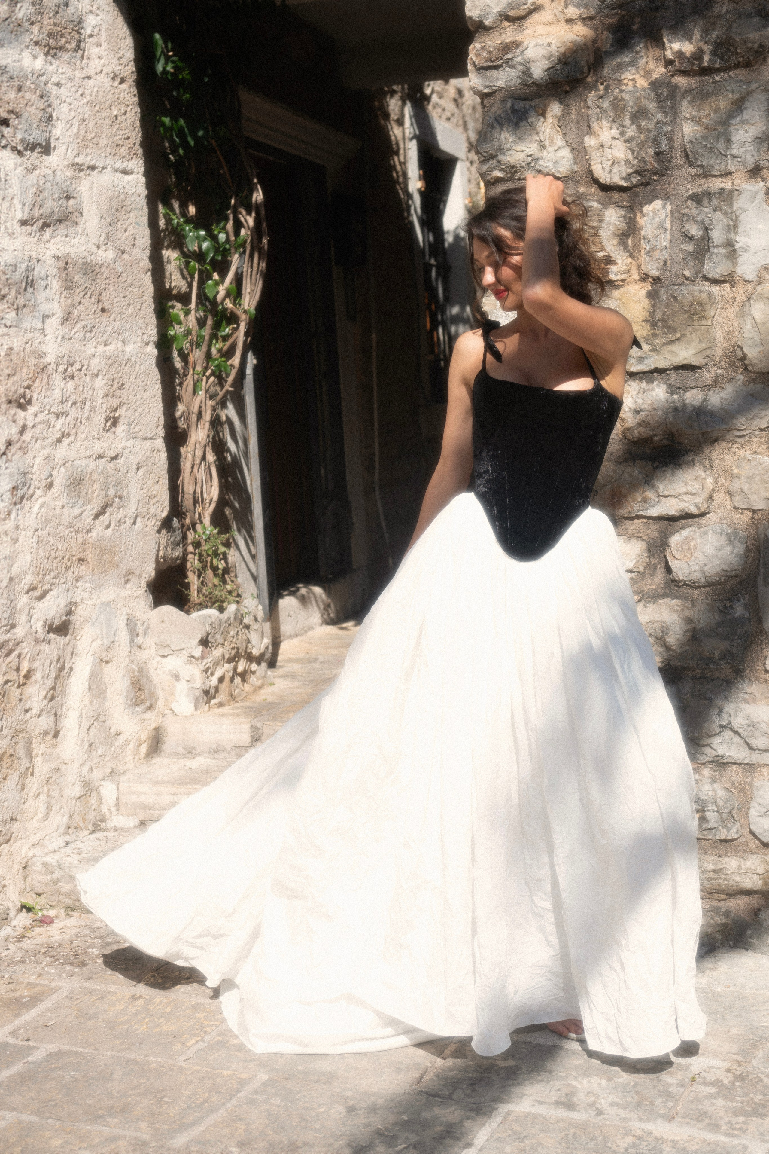 NASTYA ANIKINA Wedding dress. Minimalist brand photographer & videographer | Raw sincerity. Pure Form