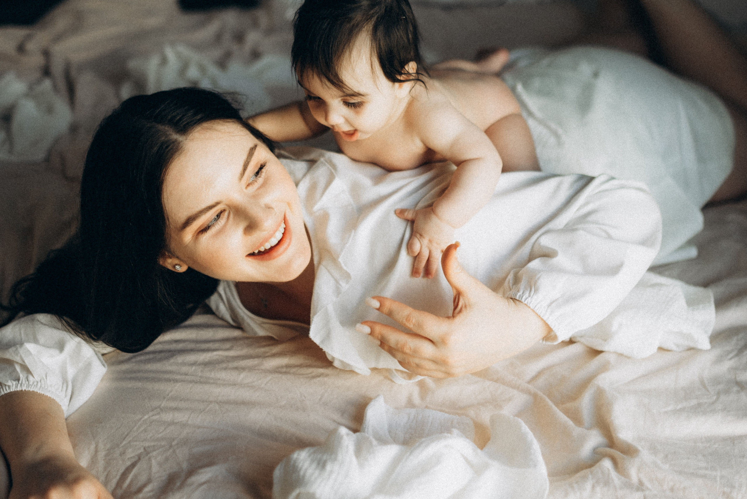 СЬЕМКА МАТЕРИНСТВА. Сімейний фотограф Лейпциг, Німеччина