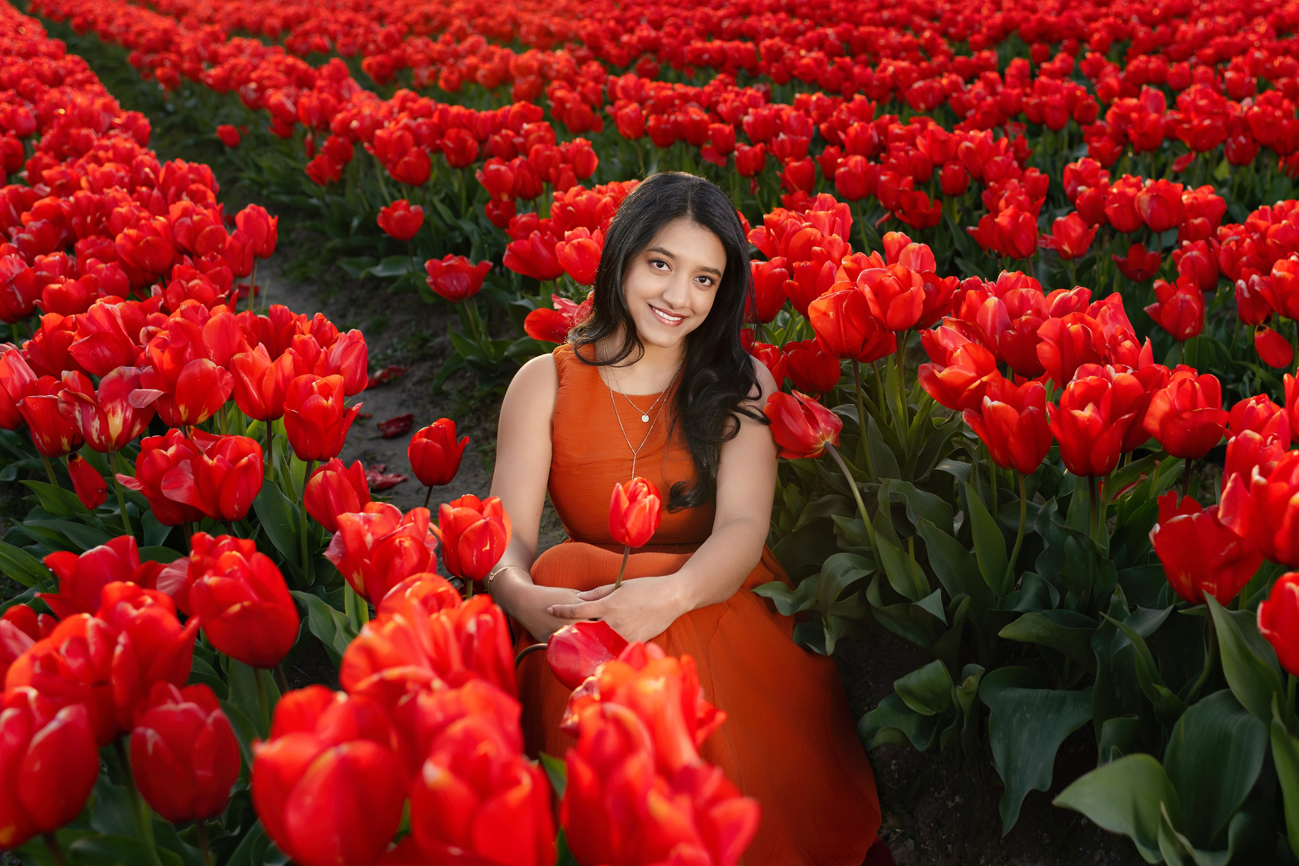Lohita with her husband. Wedding & family photography in Seattle area. Helen Michelle photographer