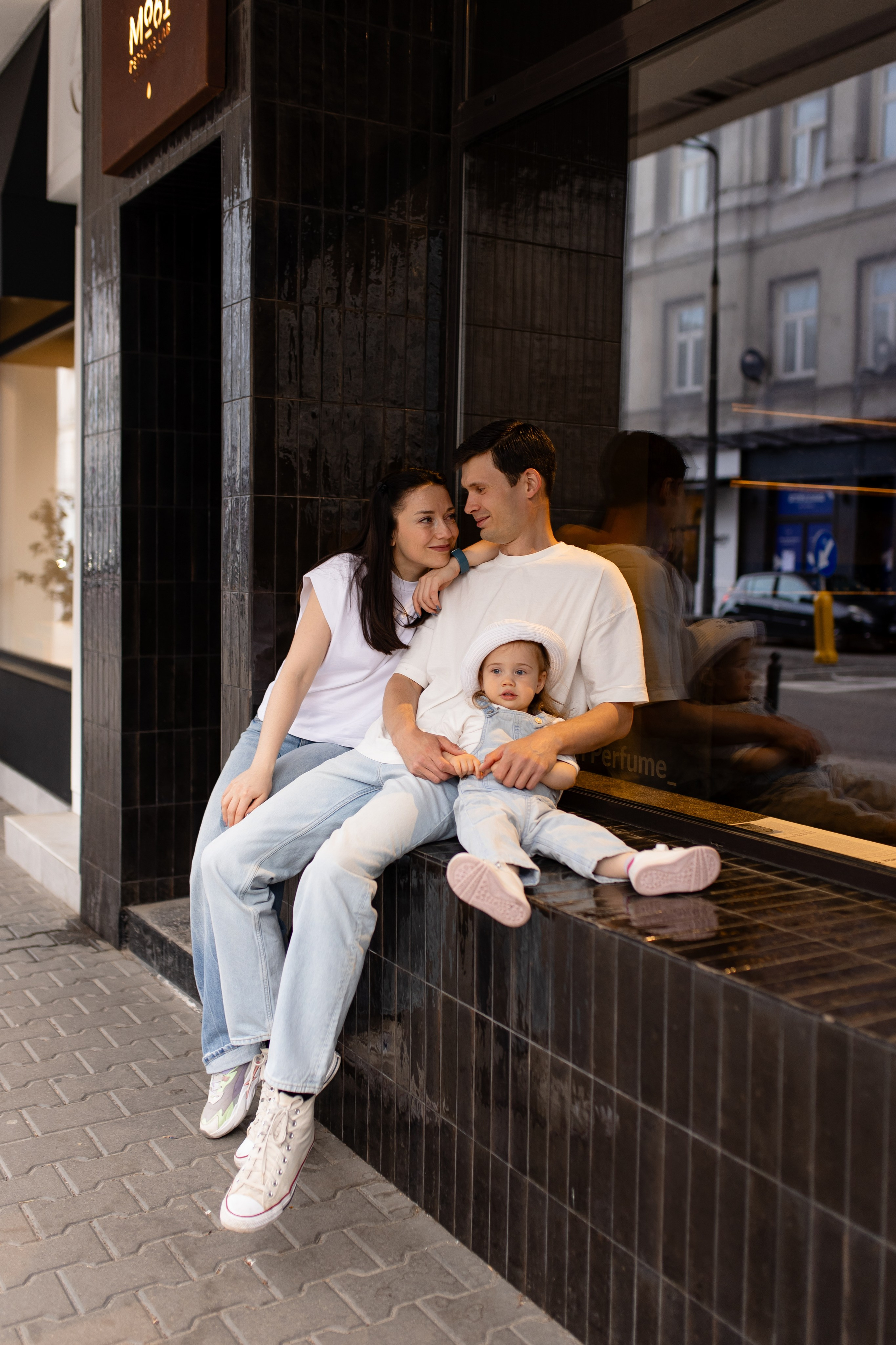 Денис+Настя+Єва. Весільний, сімейний фотограф Варшава