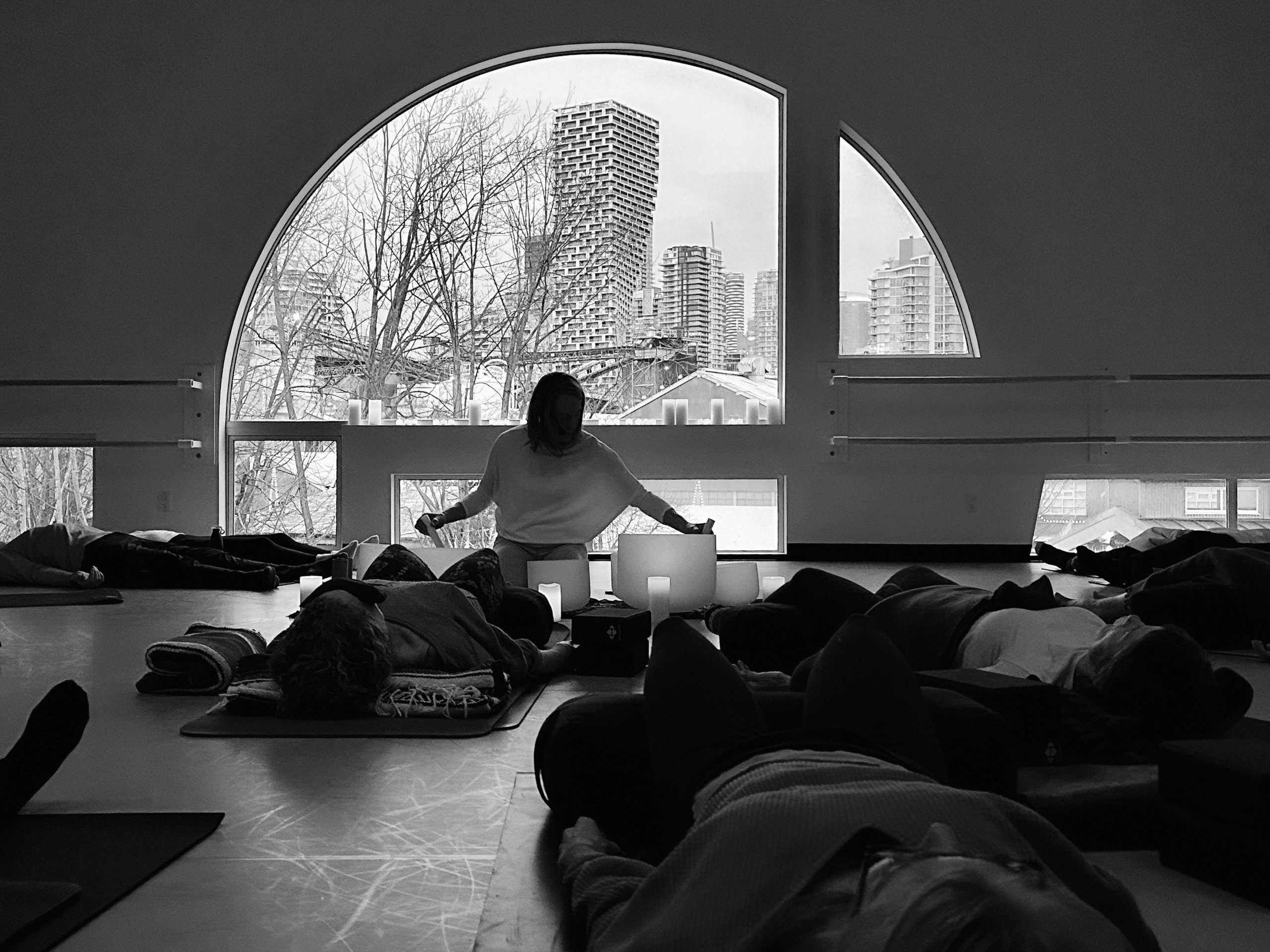 Tianne & Sound Bath. Yana Bobrova | Artistic Photography