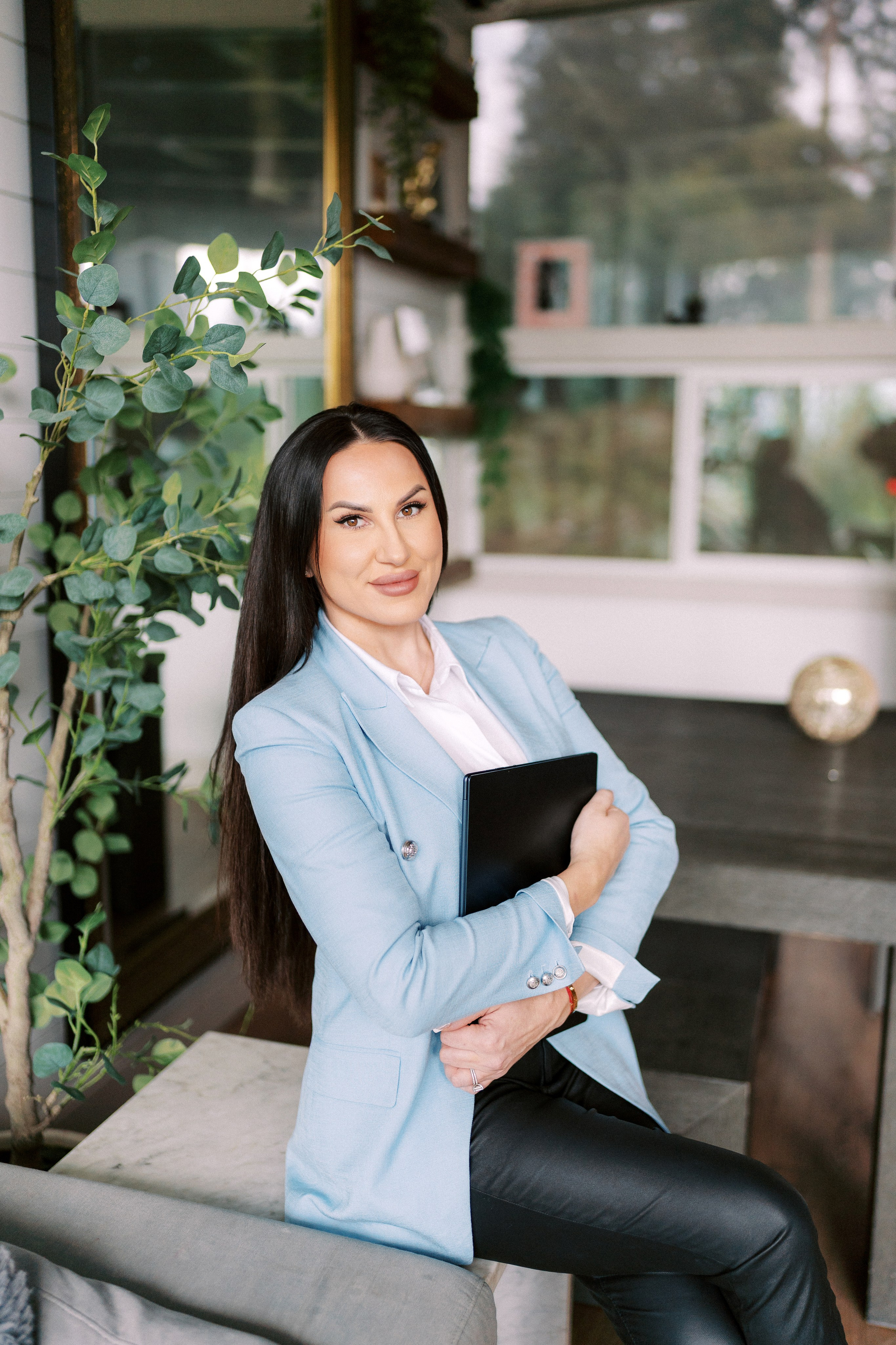 Business portrait. EVAN ARISTOV WEDDING PHOTOGRAPHY — Seattle Wedding Photographer