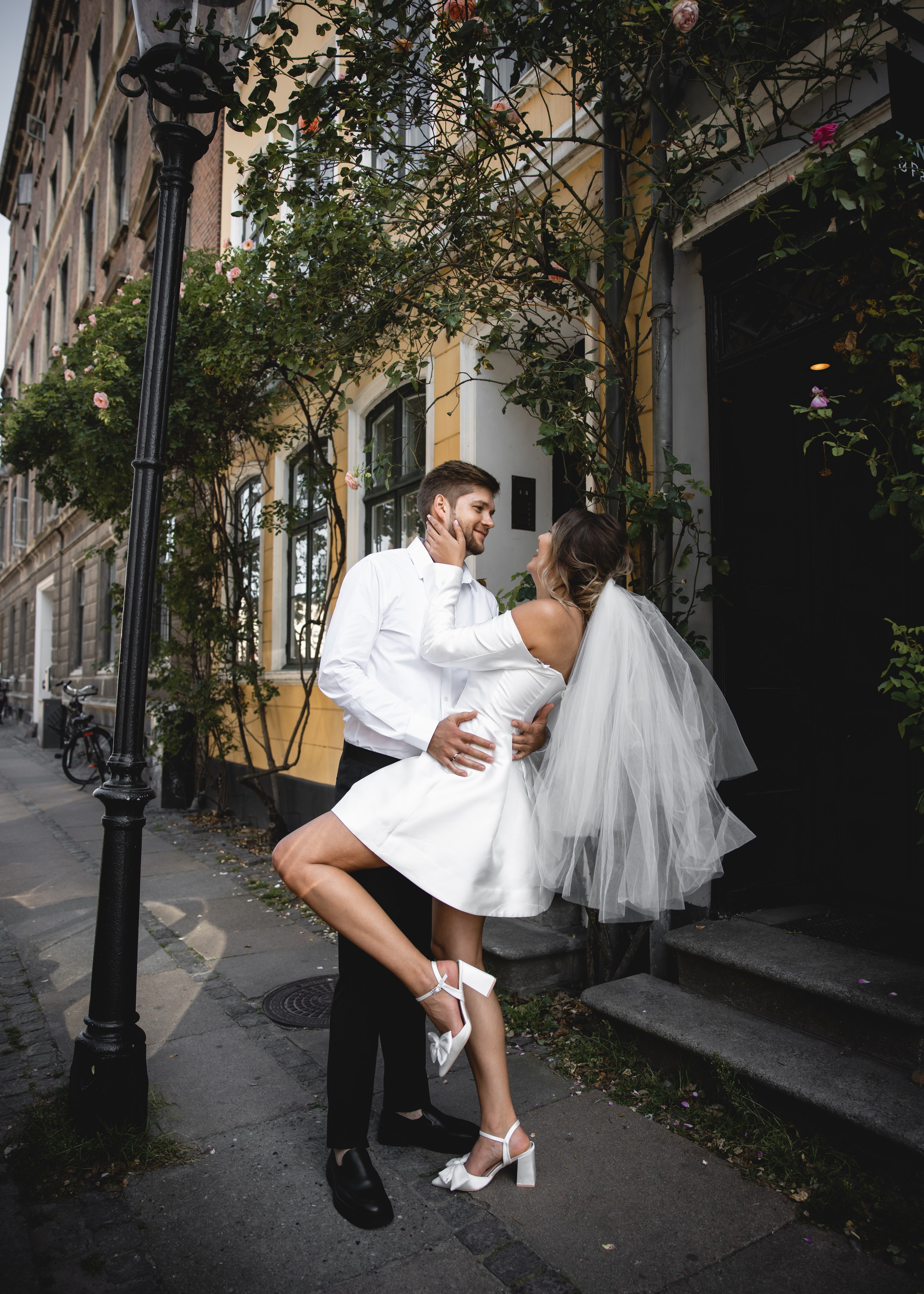 Julia and Slava. Professional wedding photographer in Copenhagen, Denmark — Julia Byron