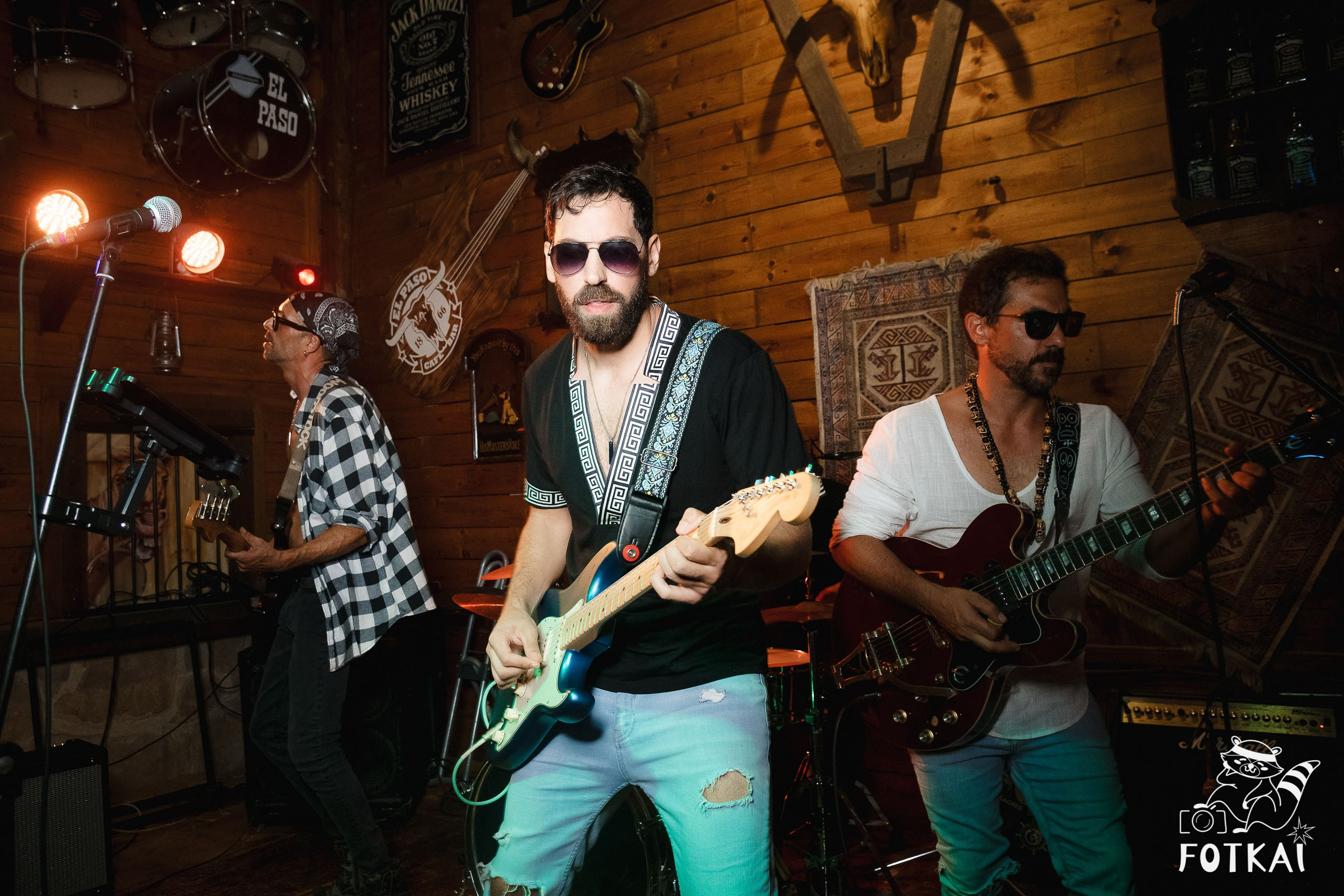 Stones of the Coast en El Paso Rock Bar Torrevieja: Reportaje fotográfico 20.09.25 | FOTKAI