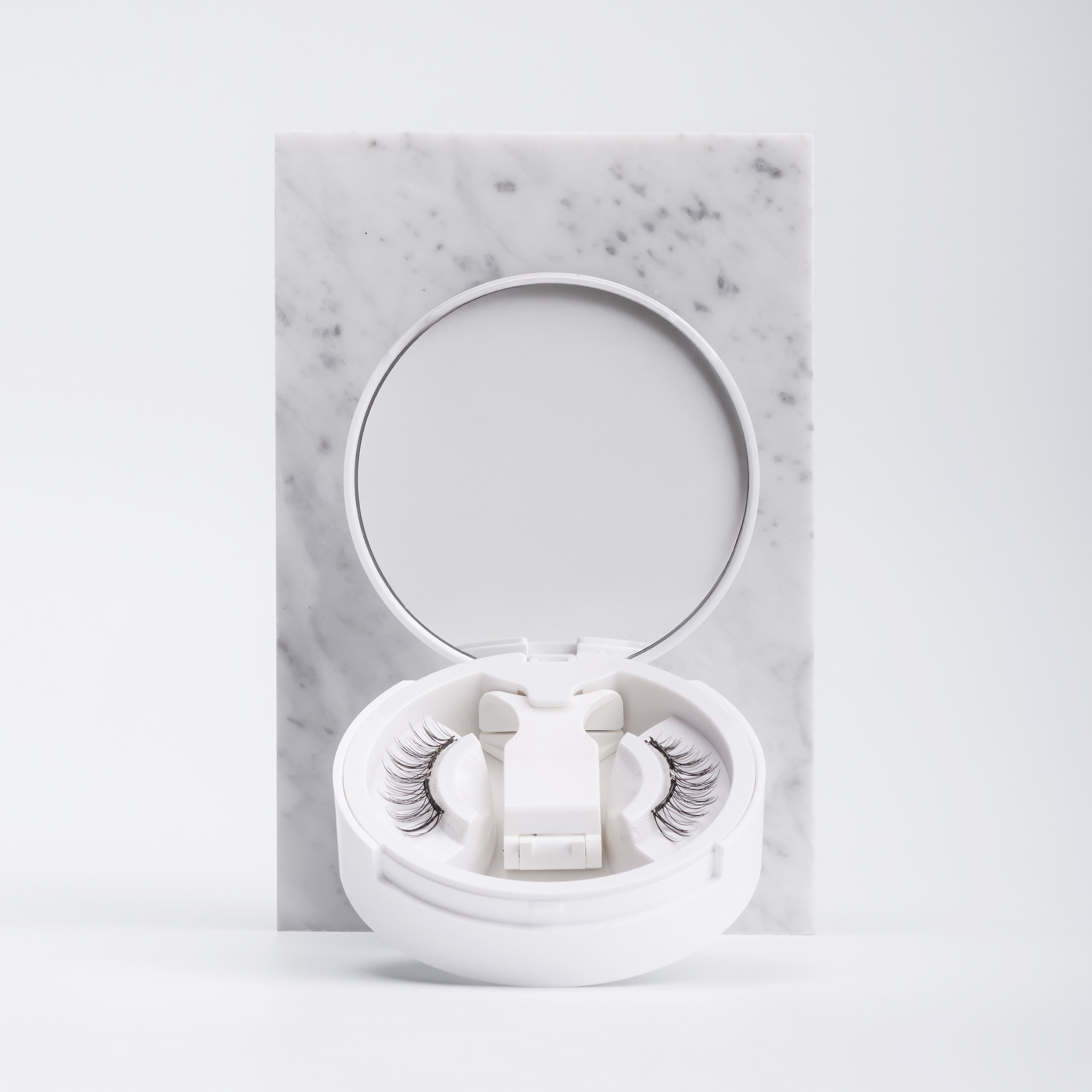 Sky Lashes. Фотограф в Риге. Семейные, индивидуальные и рекламные фотосессии