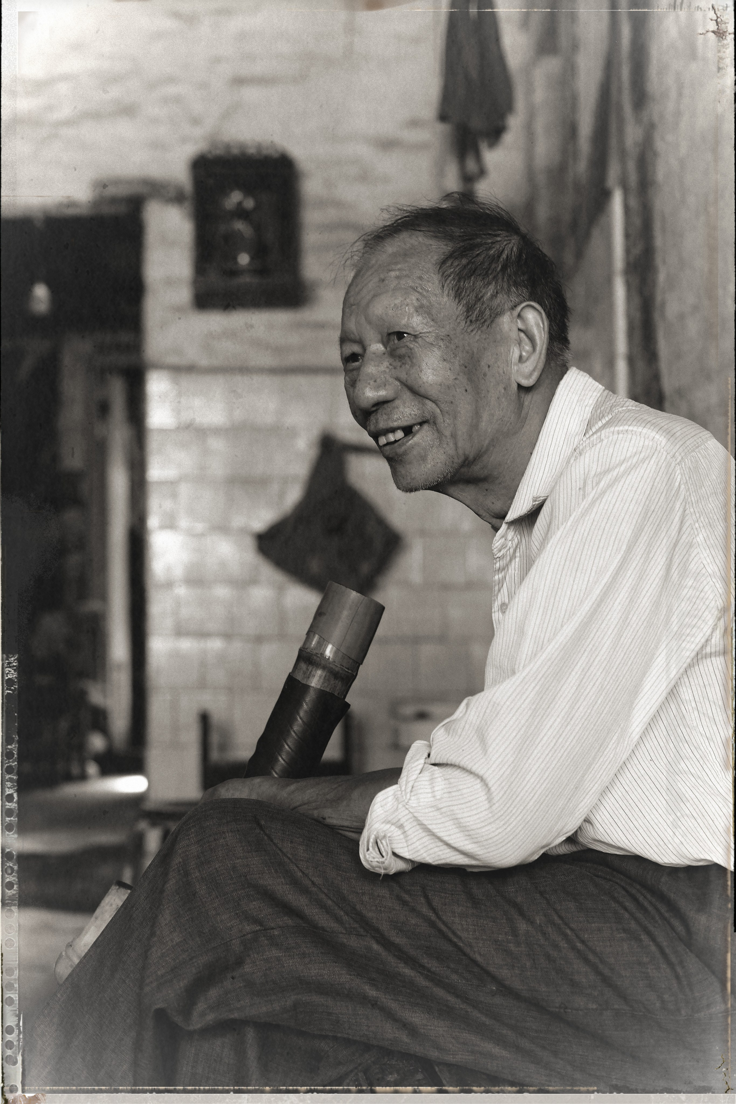 Portrait |The Story of a barber from a Chinese Village, China