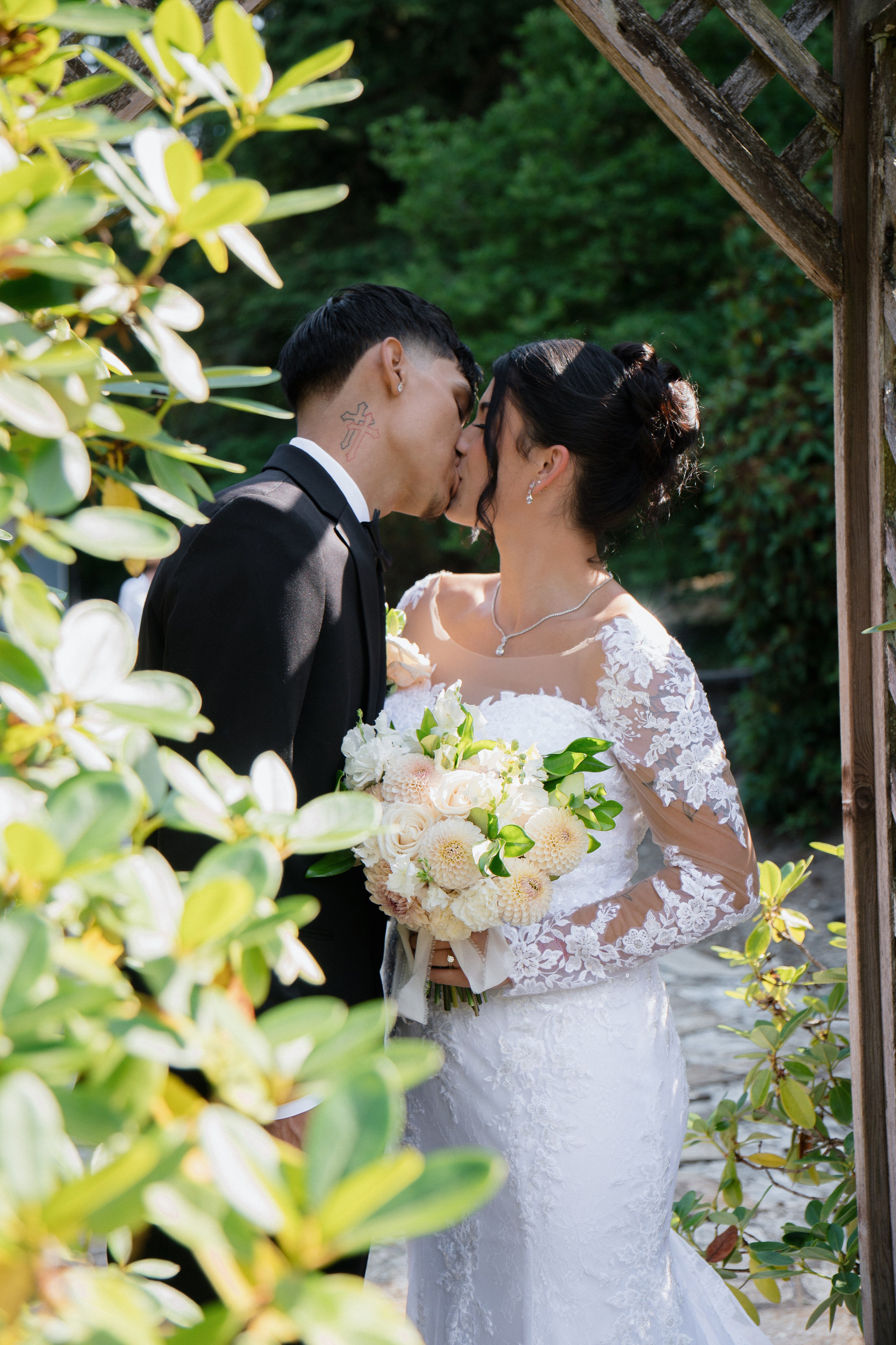Arianna and Cristopher | Intimate Wedding. Photographer in Washington Sophia D