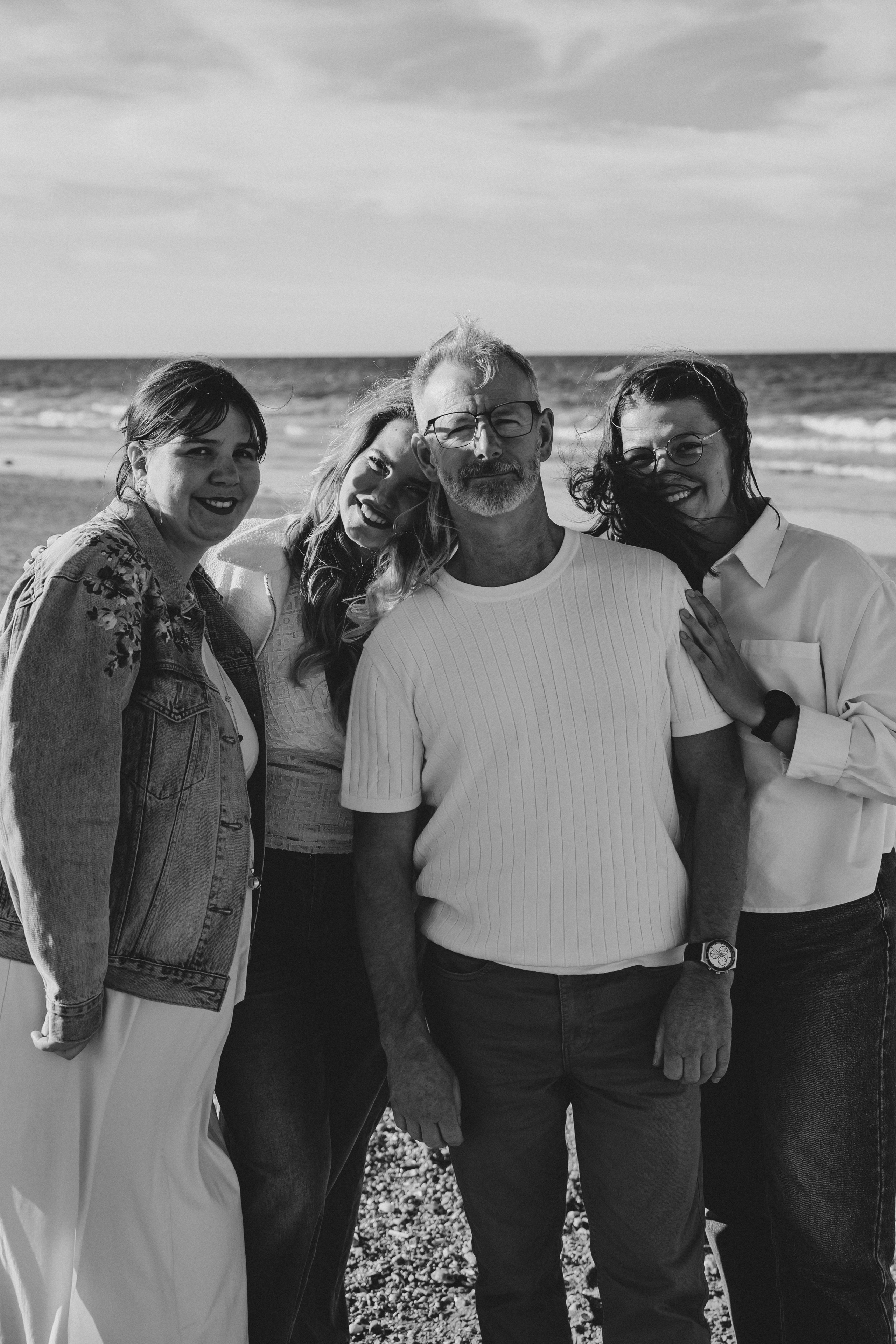 Anaïs et sa famille. Weeding photographer / event / portrait