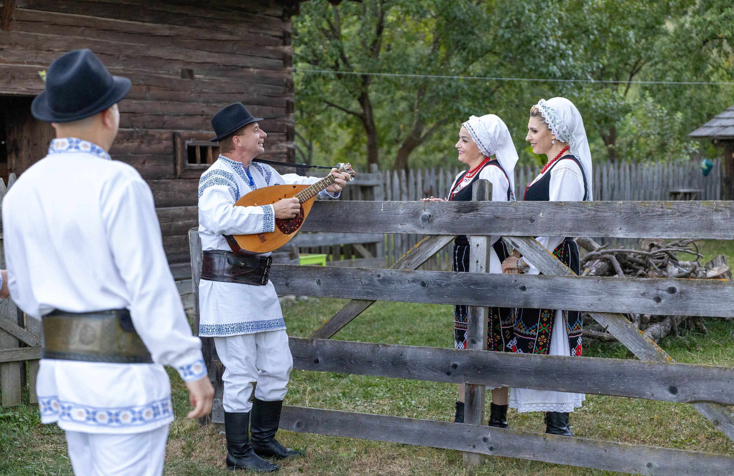 DORURELE la Filmări RO. Alika Dia- Fotograf în Republica Moldova, Strășeni