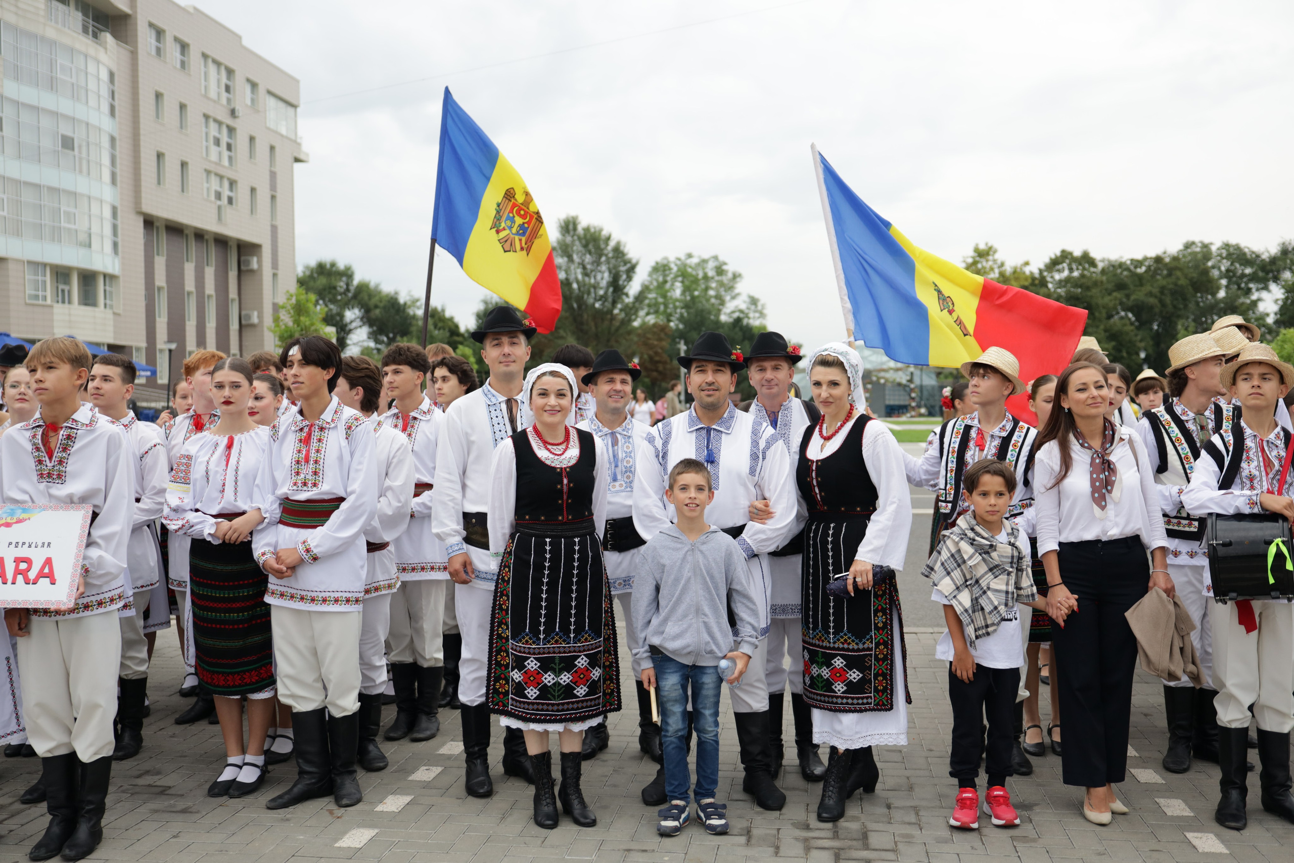 DORURELE la Festival Ungheni. Alika Dia- Fotograf în Republica Moldova, Strășeni