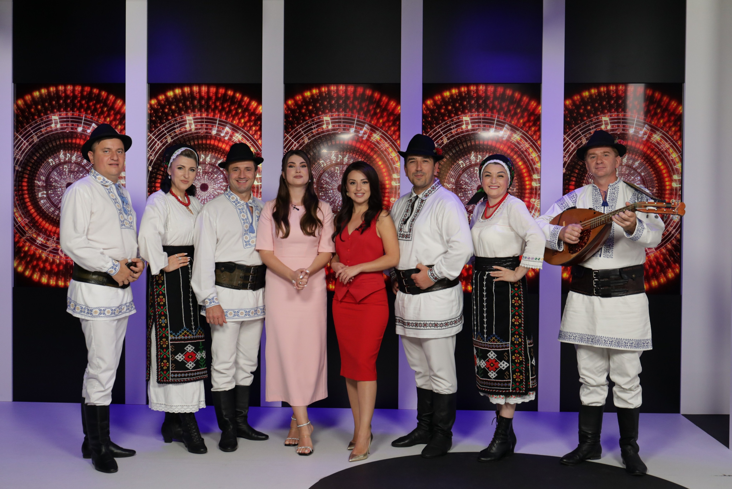 Dorurele la BINE BINE SHOW. Alika Dia- Fotograf în Republica Moldova, Strășeni