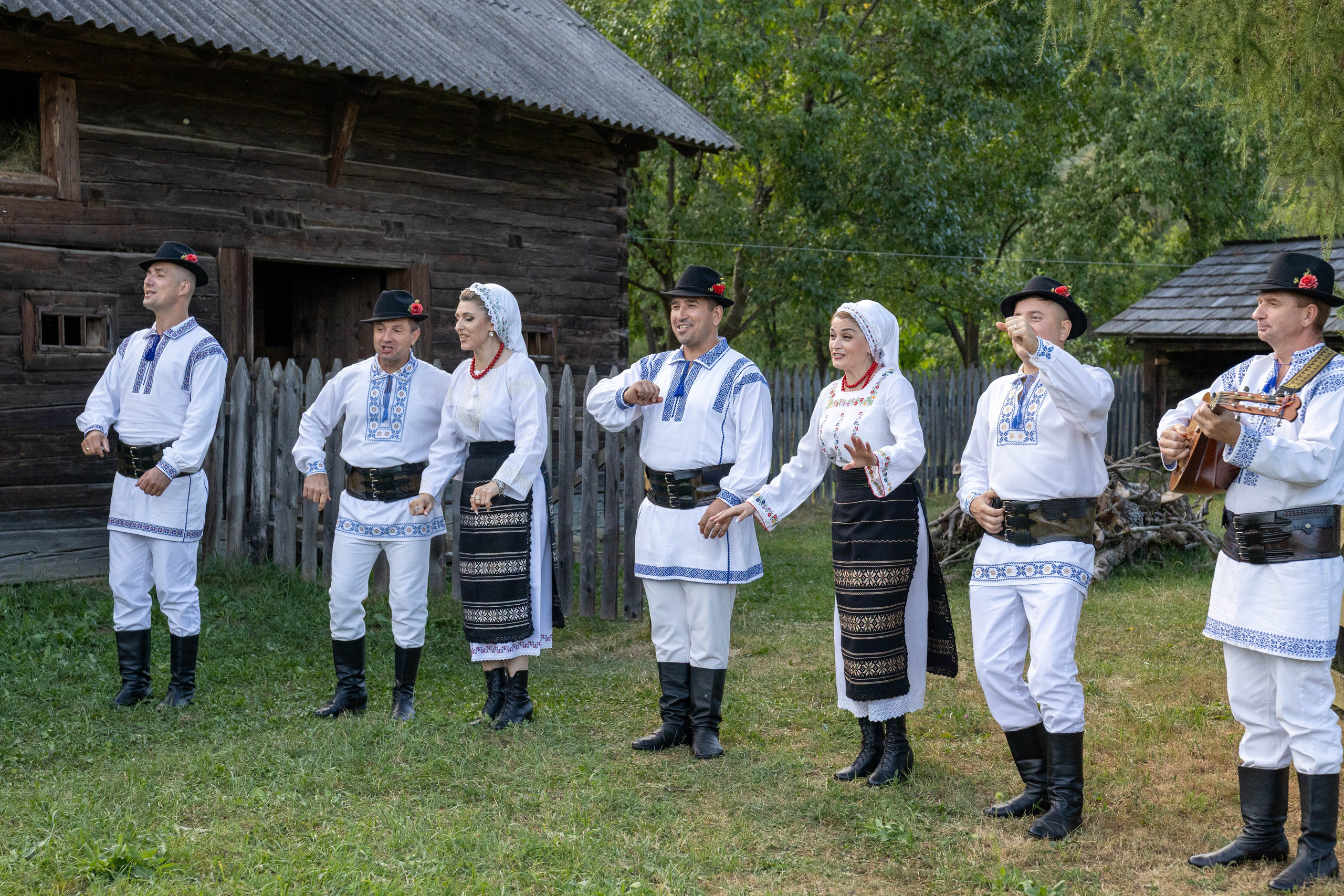DORURELE la Filmări RO. Alika Dia- Fotograf în Republica Moldova, Strășeni