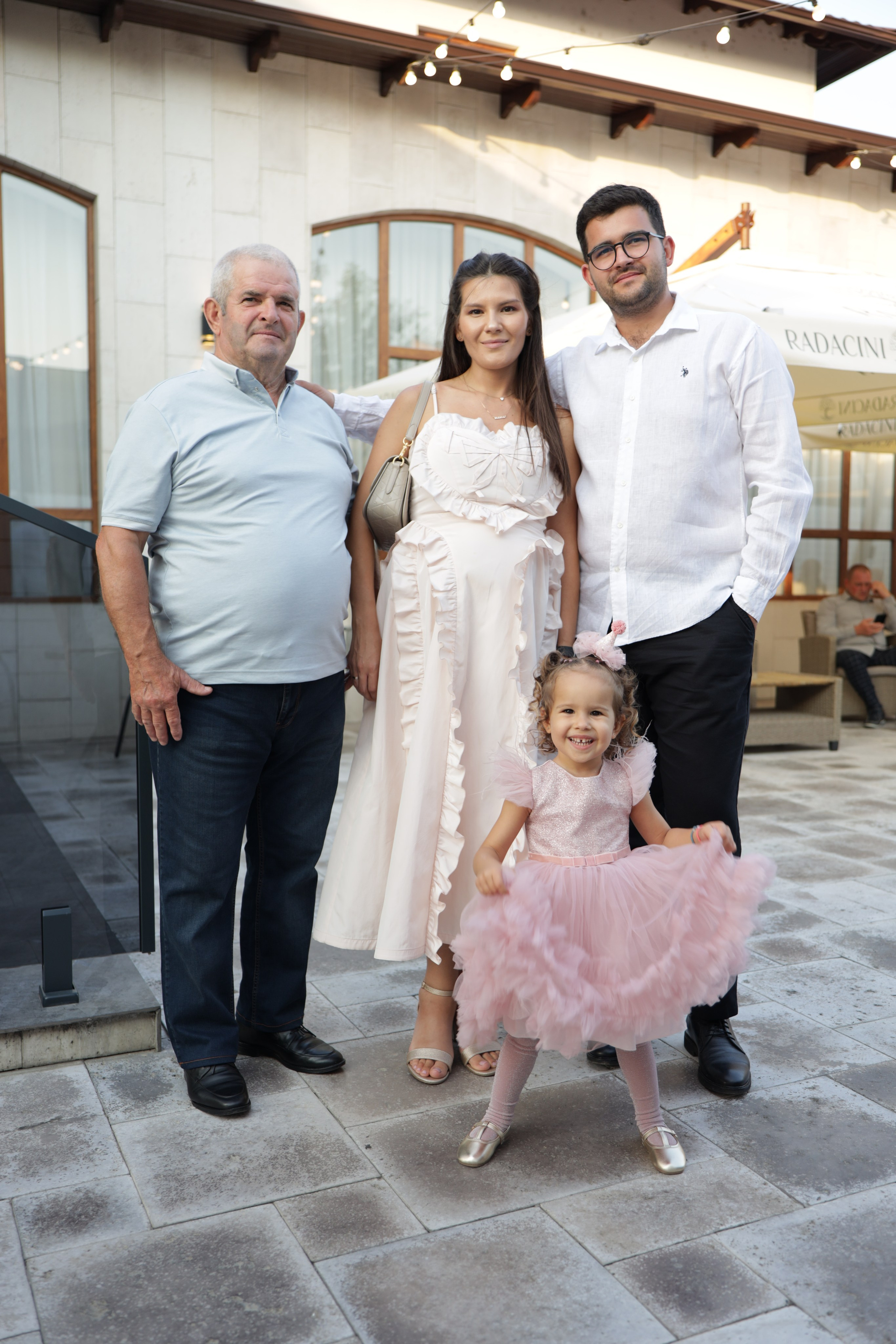 50 ani Carolina. Alika Dia- Fotograf în Republica Moldova, Strășeni