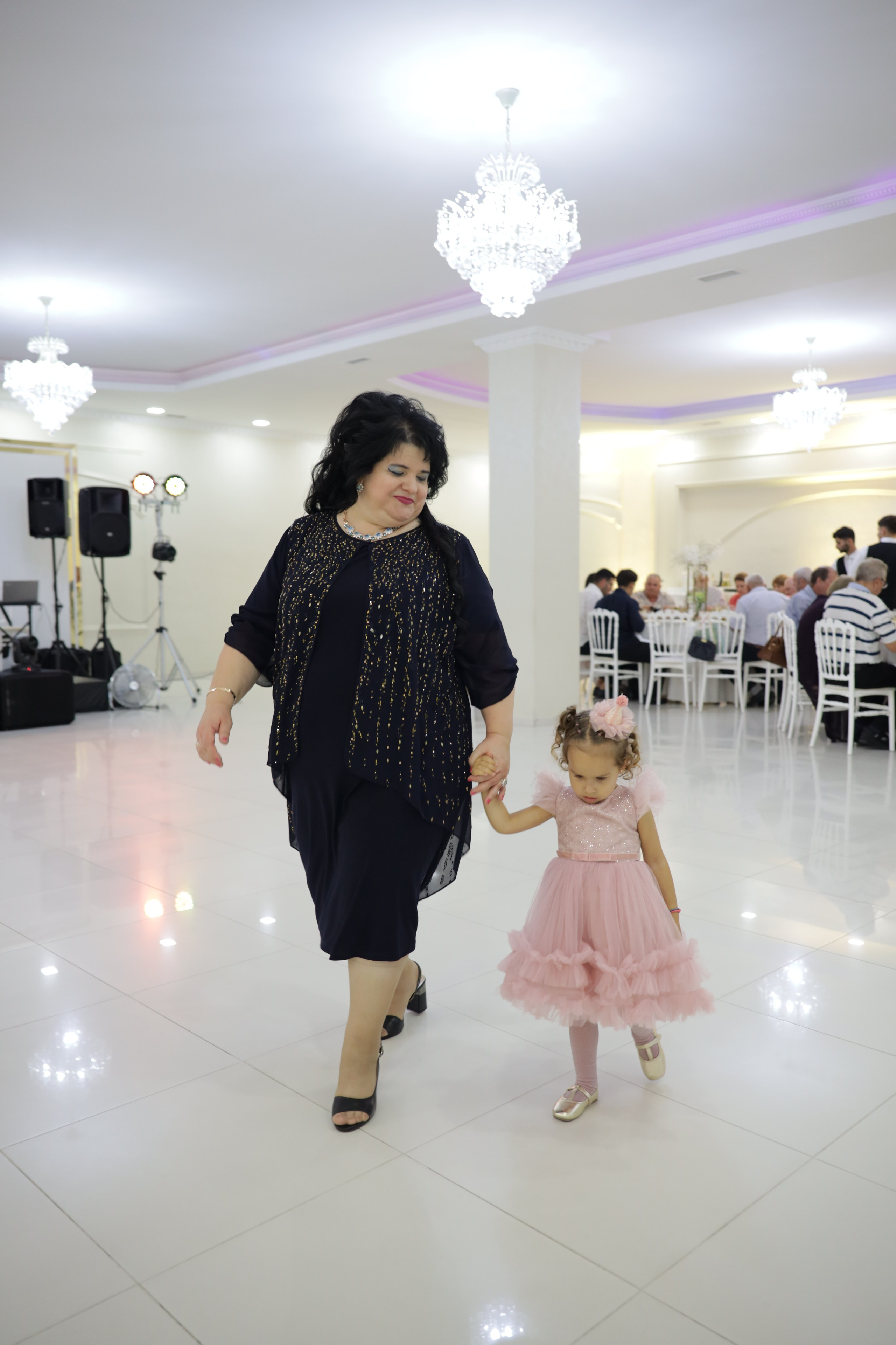 50 ani Carolina. Alika Dia- Fotograf în Republica Moldova, Strășeni