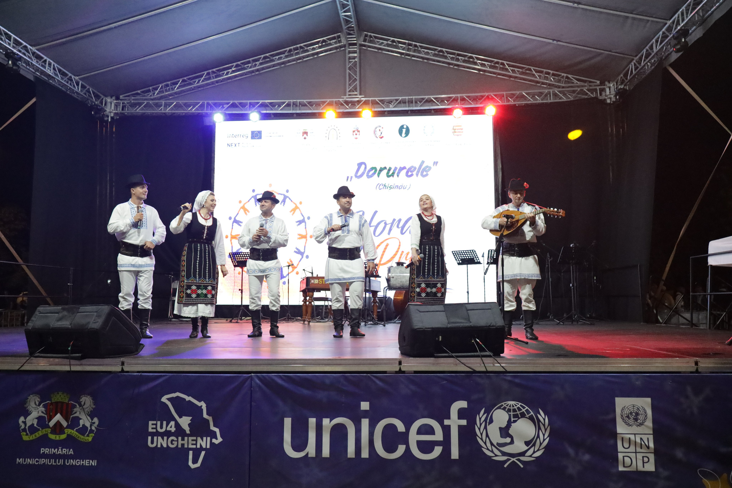 DORURELE la Festival Ungheni. Alika Dia- Fotograf în Republica Moldova, Strășeni