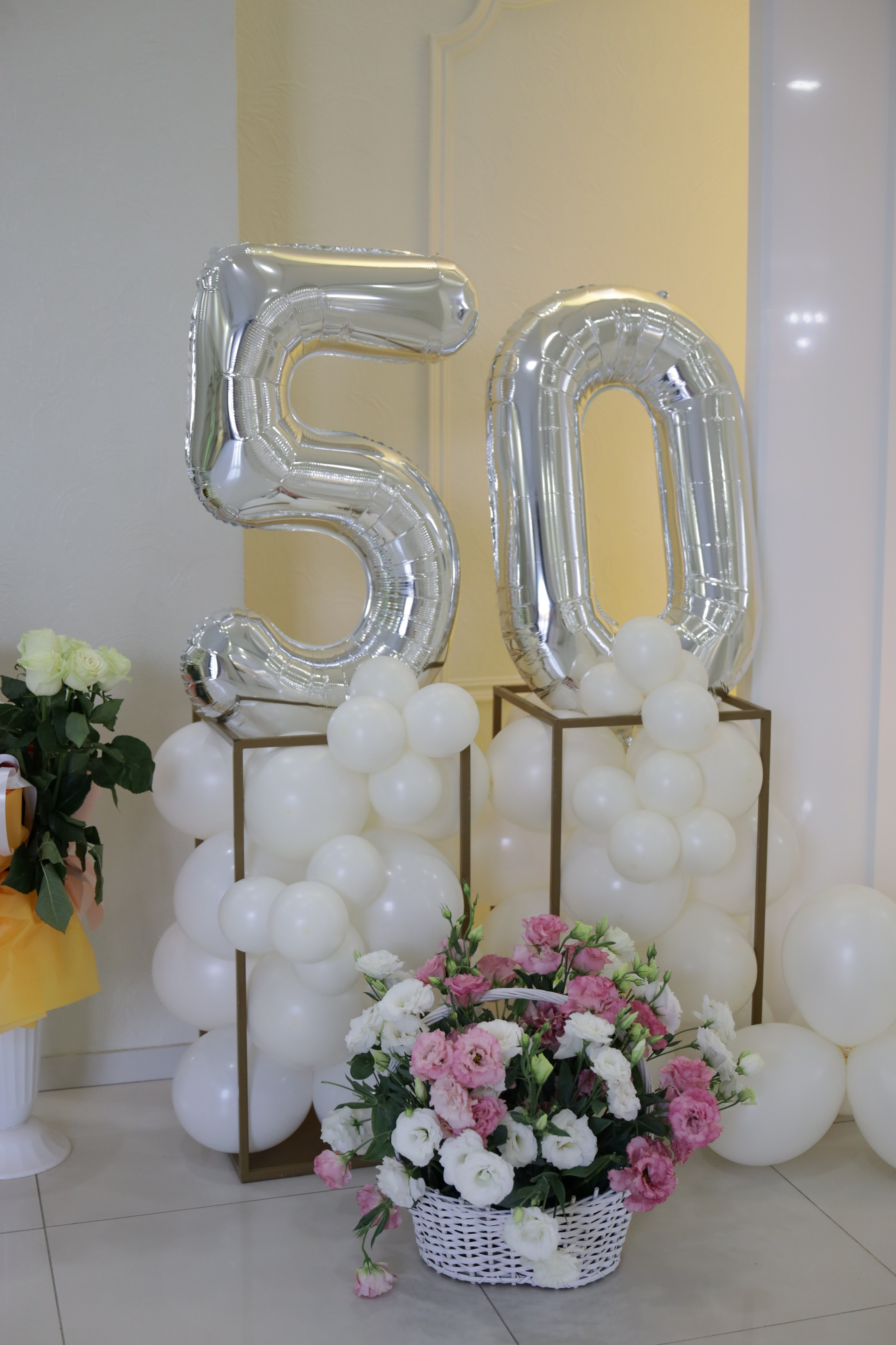 50 ani Carolina. Alika Dia- Fotograf în Republica Moldova, Strășeni