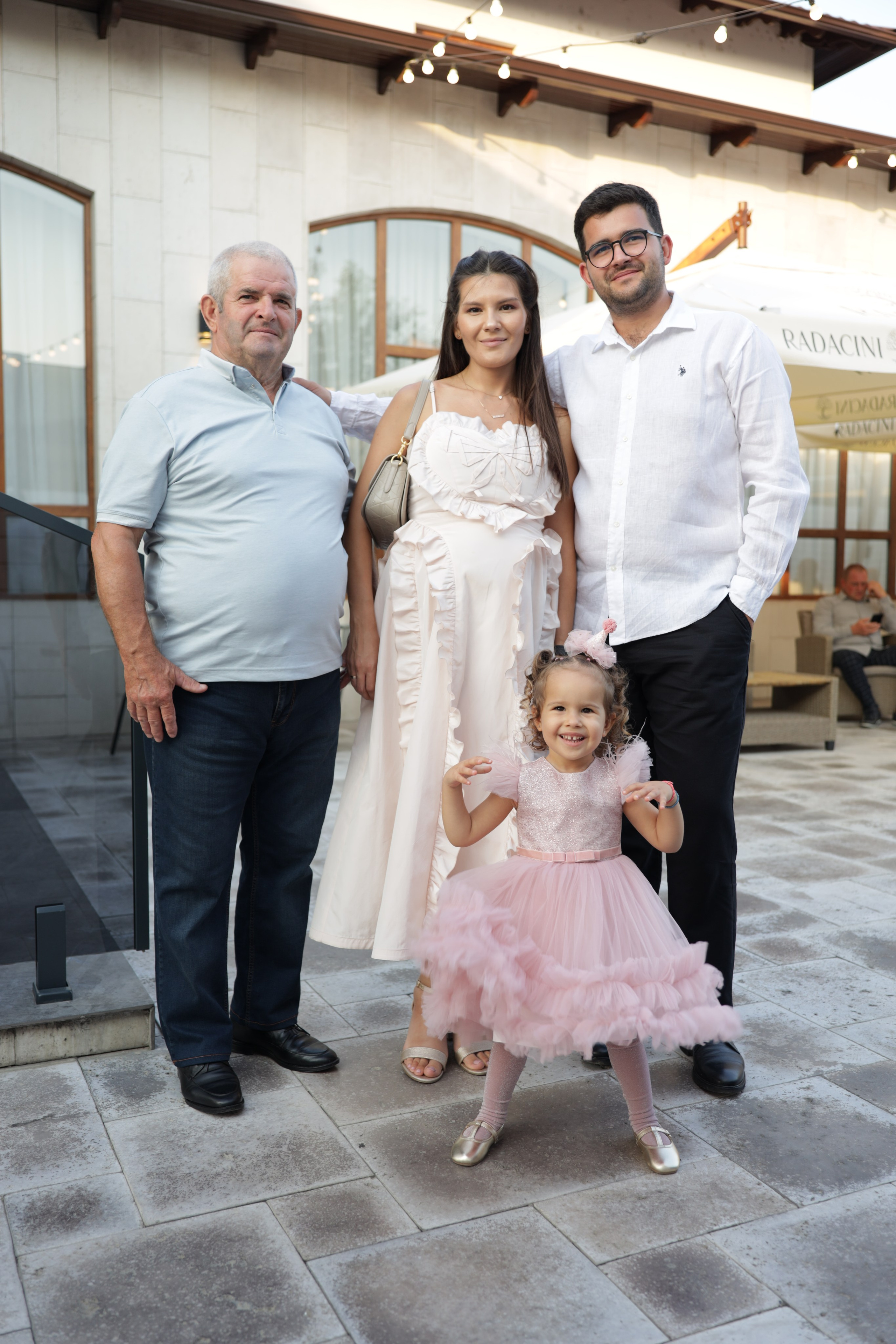 50 ani Carolina. Alika Dia- Fotograf în Republica Moldova, Strășeni
