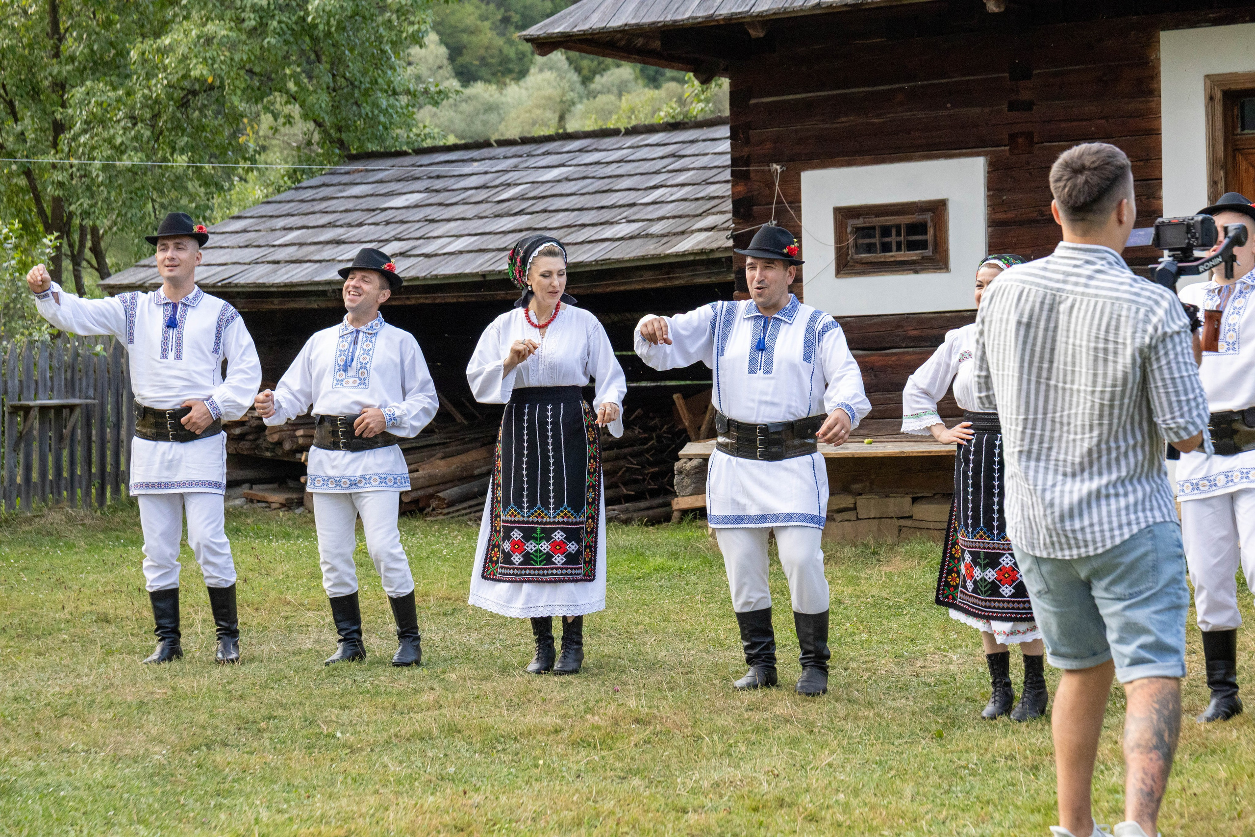 DORURELE la Filmări RO. Alika Dia- Fotograf în Republica Moldova, Strășeni