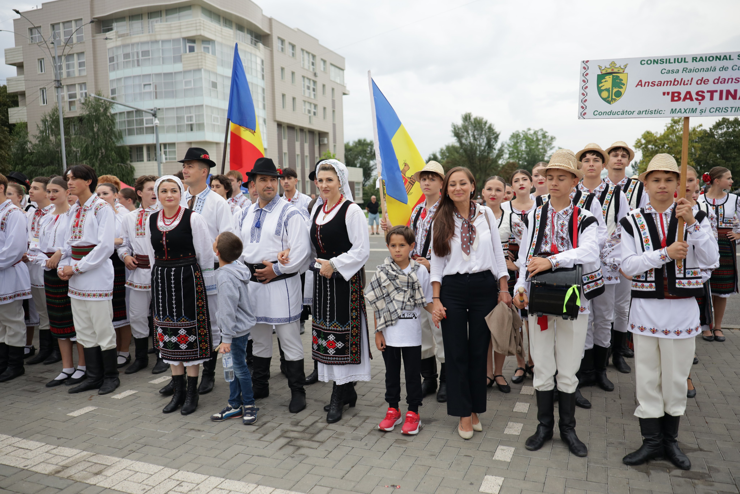 DORURELE la Festival Ungheni. Alika Dia- Fotograf în Republica Moldova, Strășeni