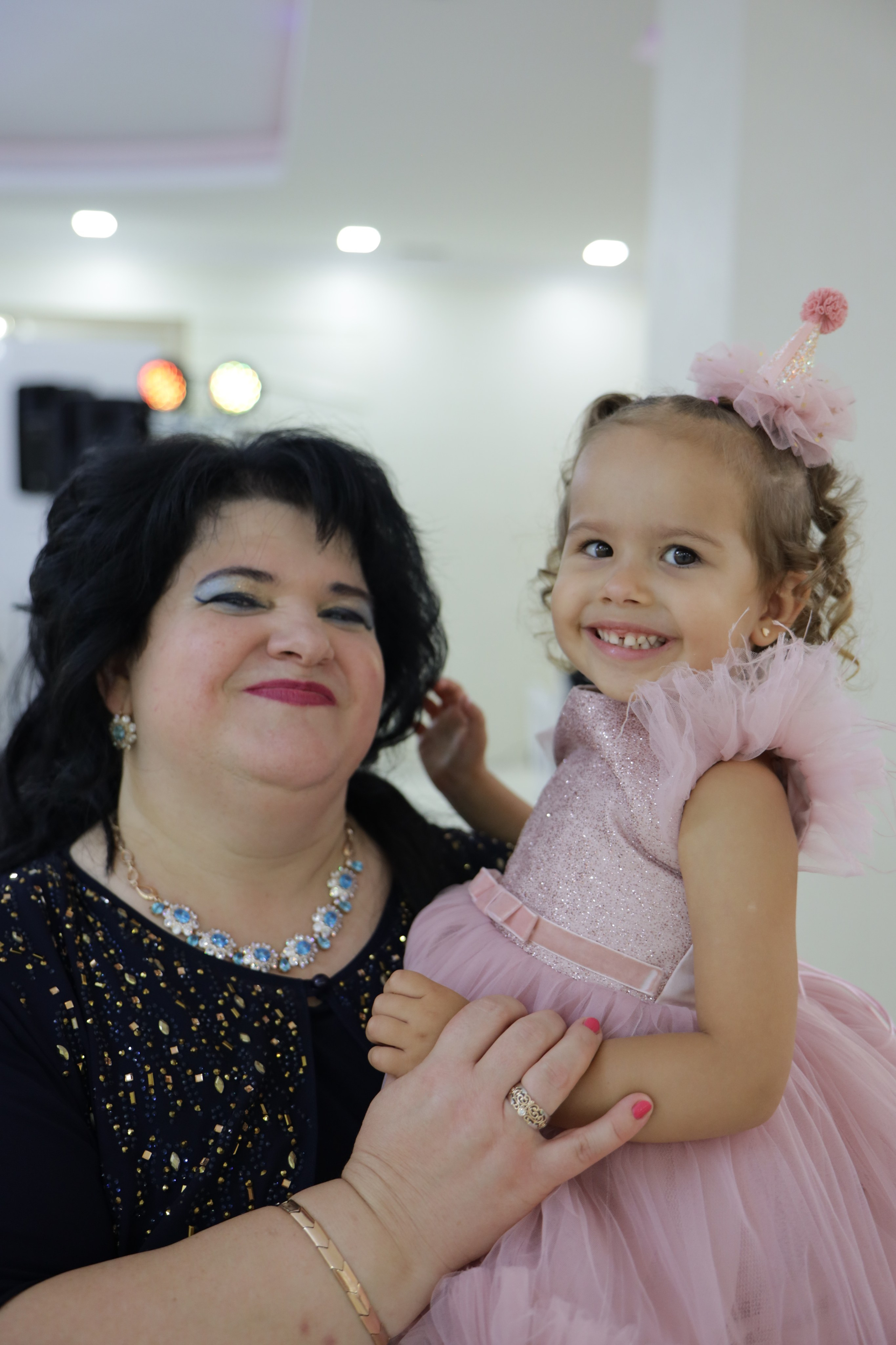 50 ani Carolina. Alika Dia- Fotograf în Republica Moldova, Strășeni