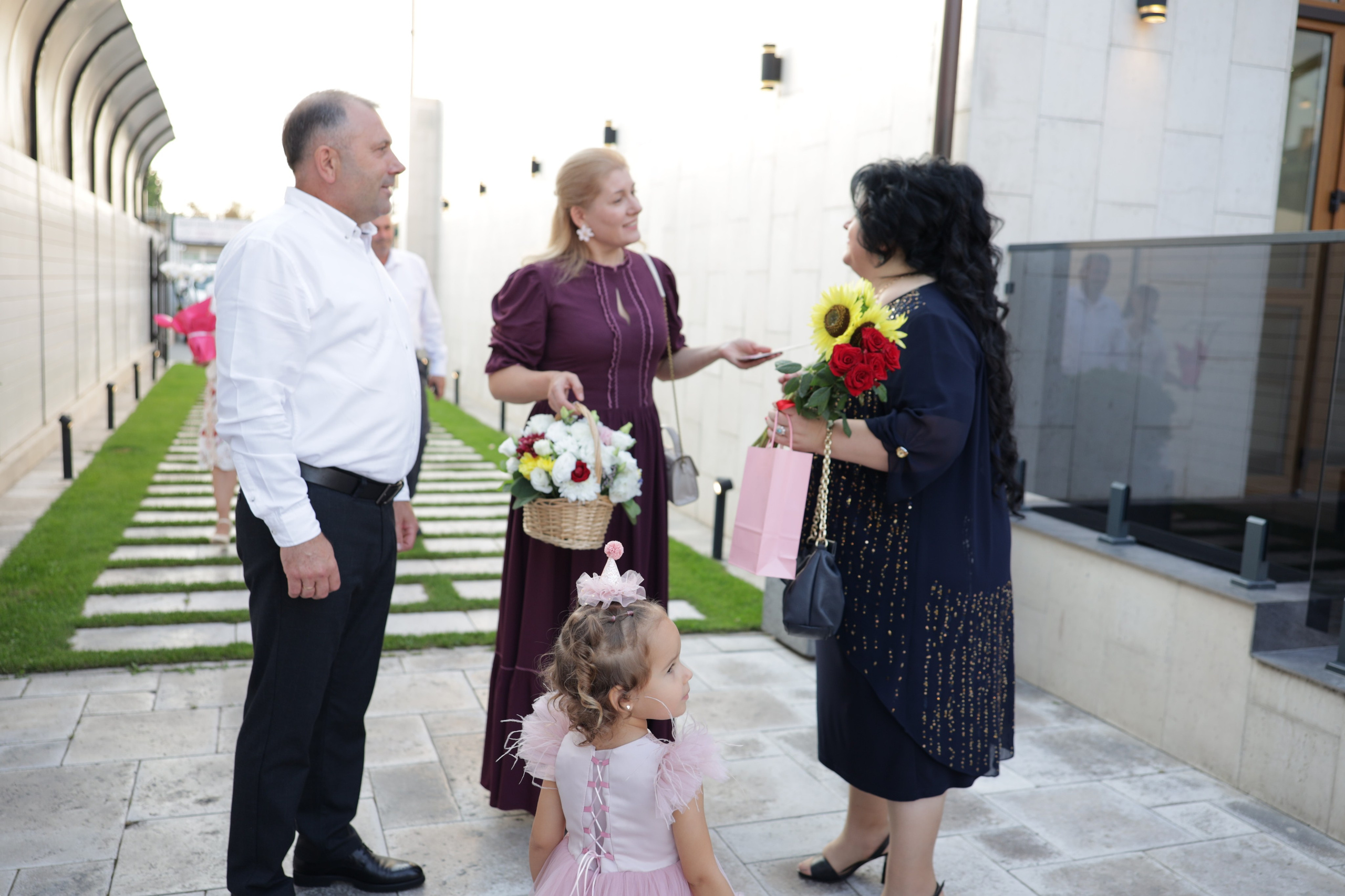 50 ani Carolina. Alika Dia- Fotograf în Republica Moldova, Strășeni